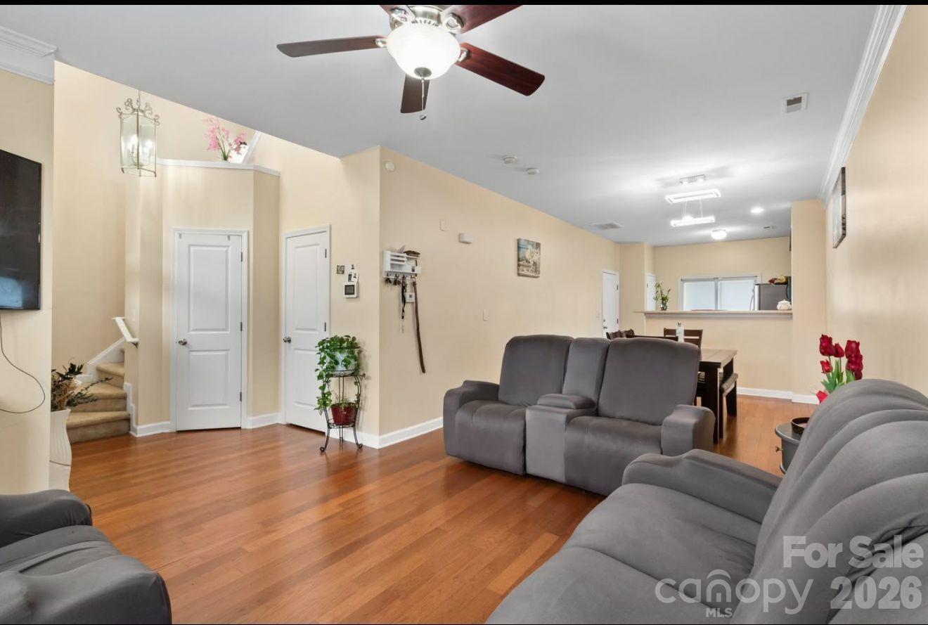 8409 Scotney Bluff Avenue — Charlotte