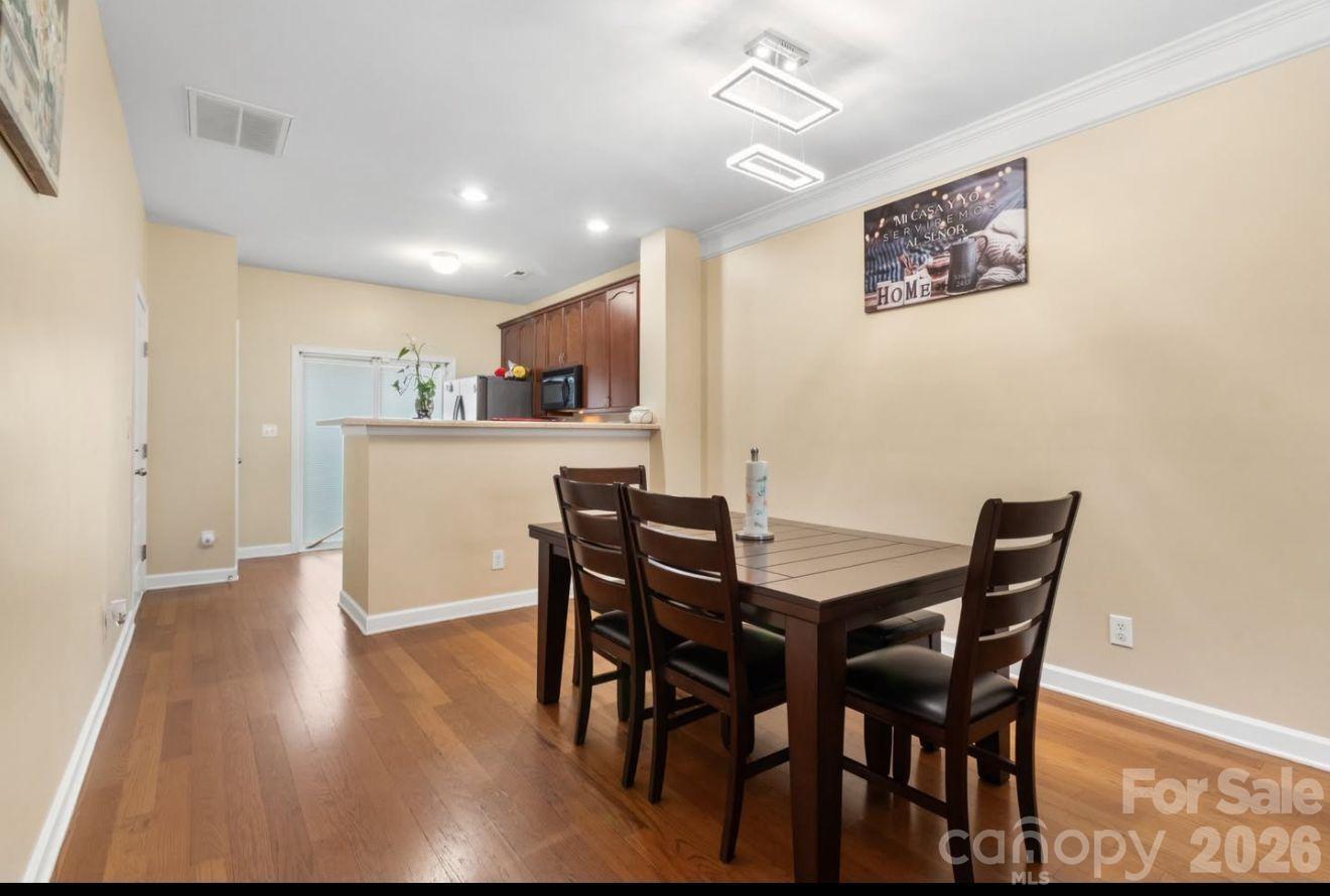 8409 Scotney Bluff Avenue — Charlotte