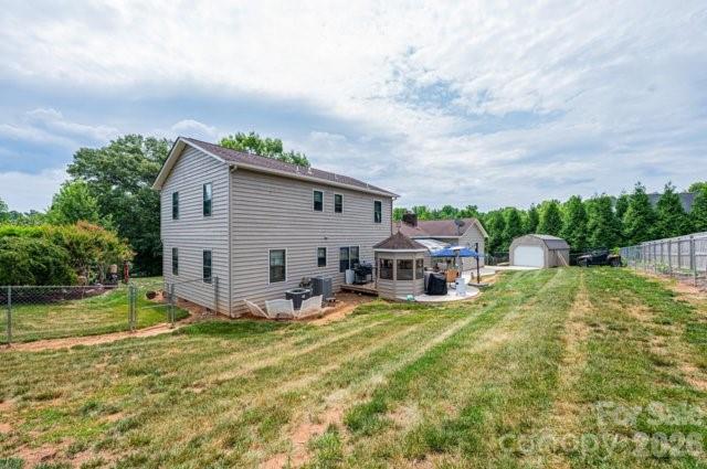 5976 Gold Creek Estate Drive — Hickory