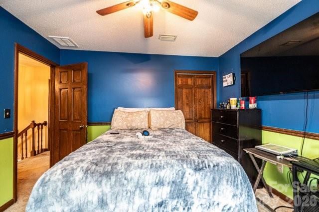 5976 Gold Creek Estate Drive — Hickory