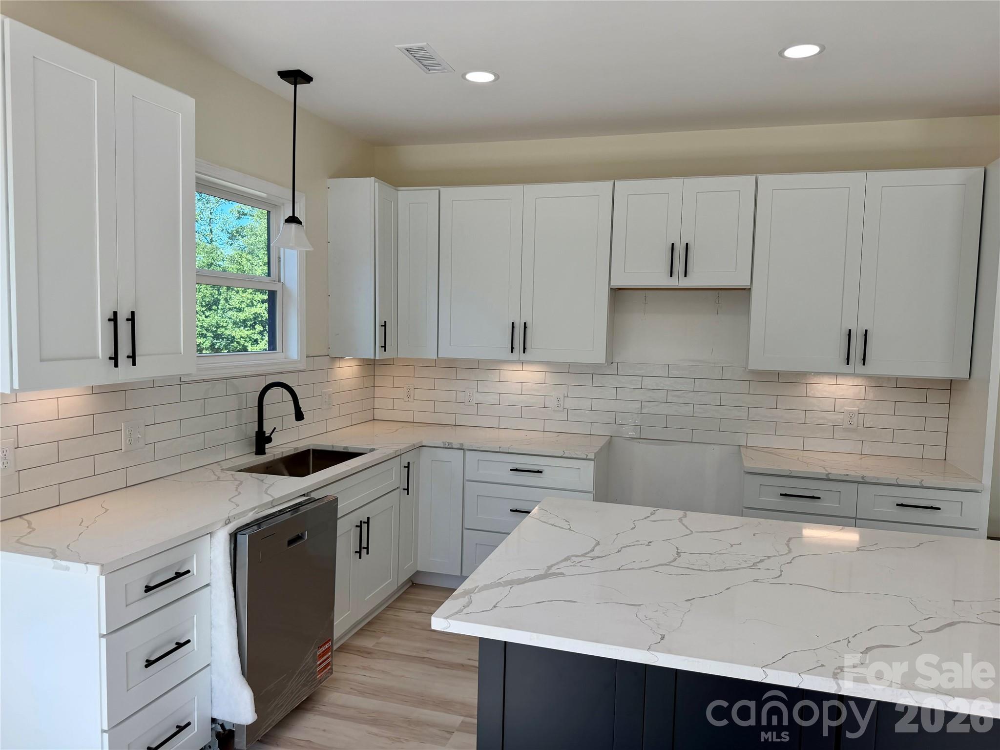 1204 Spring Time Court SW — Lenoir