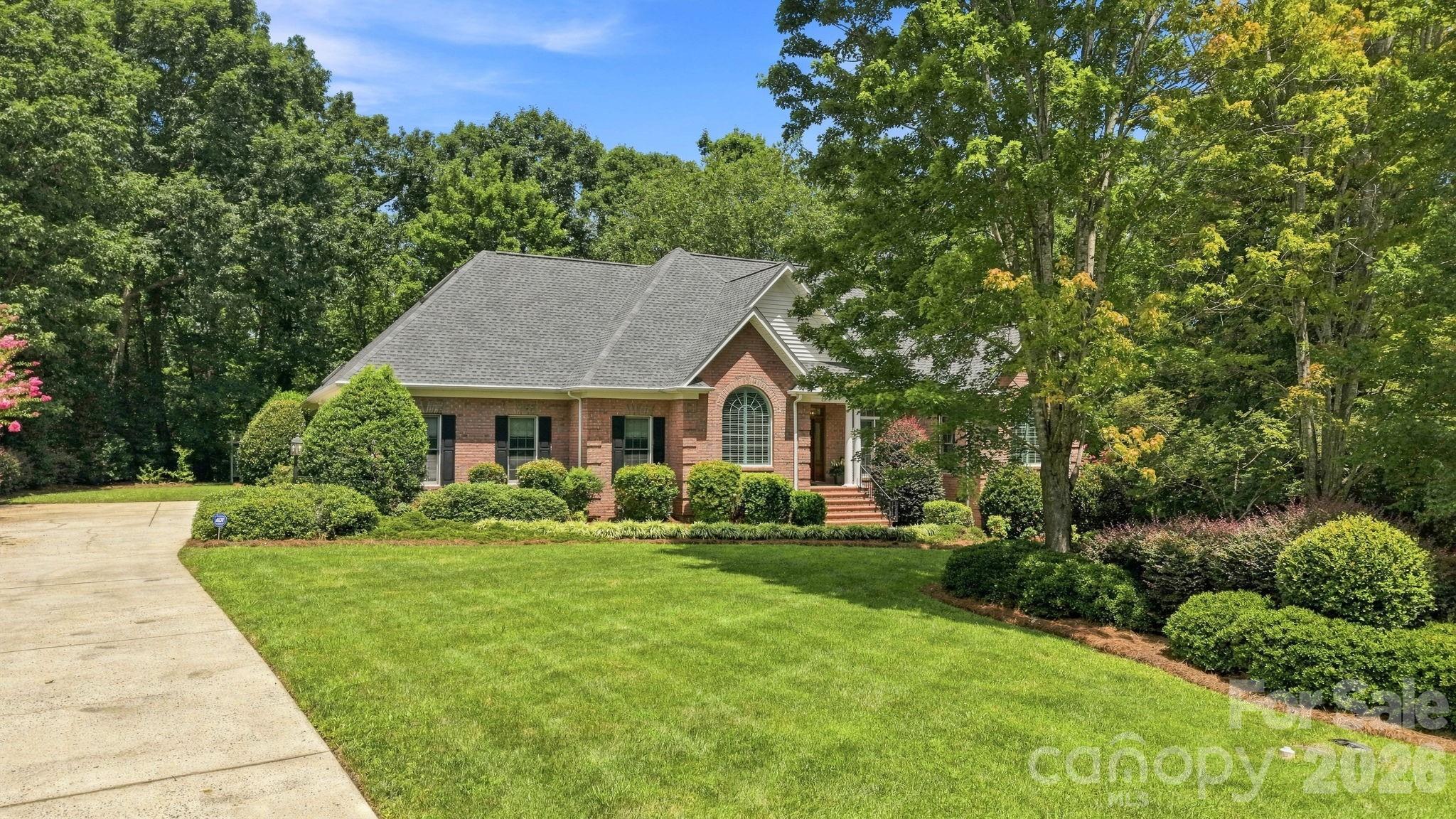 417 Crooked Oak Drive — Oakboro