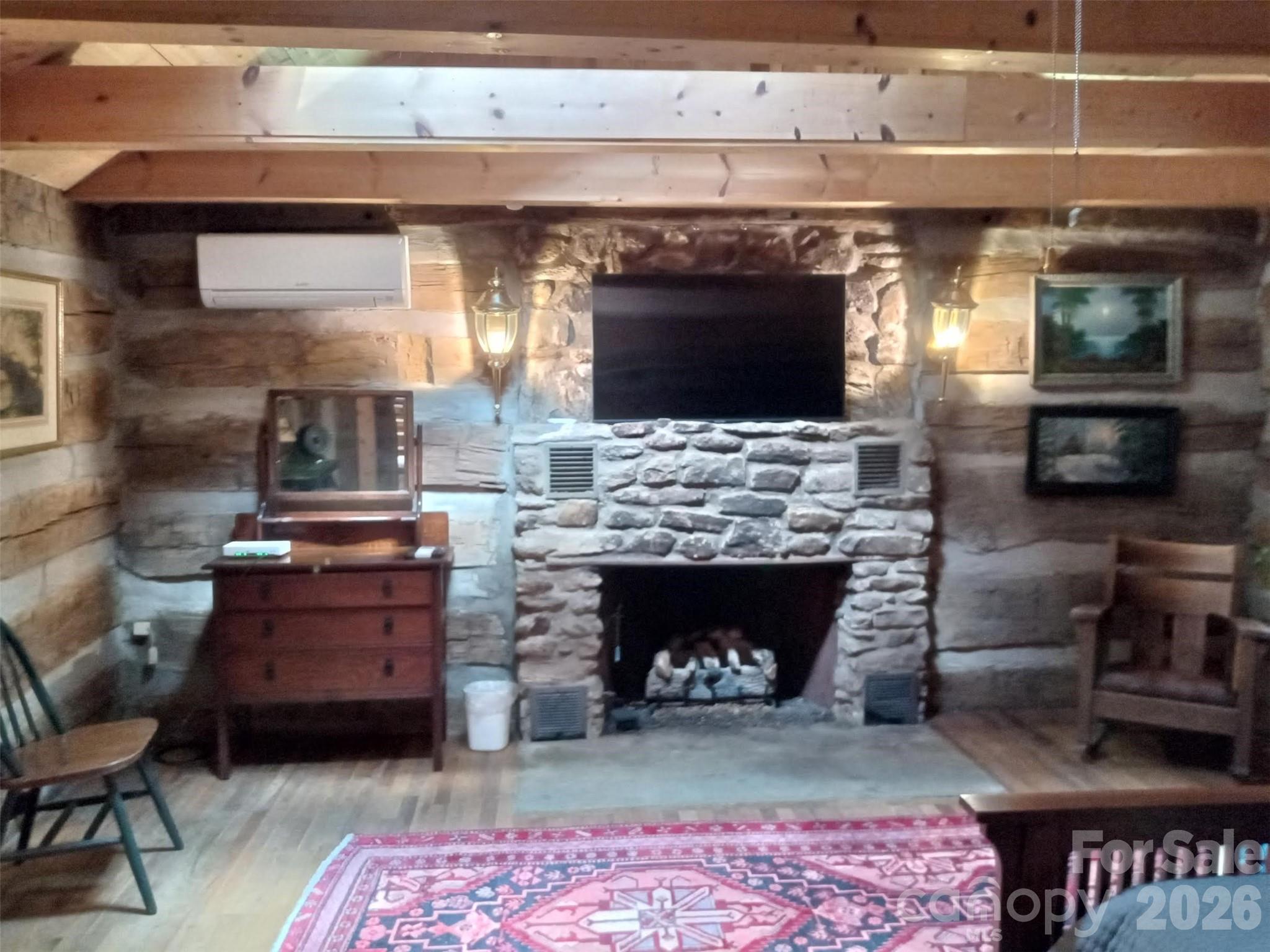 251 Village Lane — Mars Hill