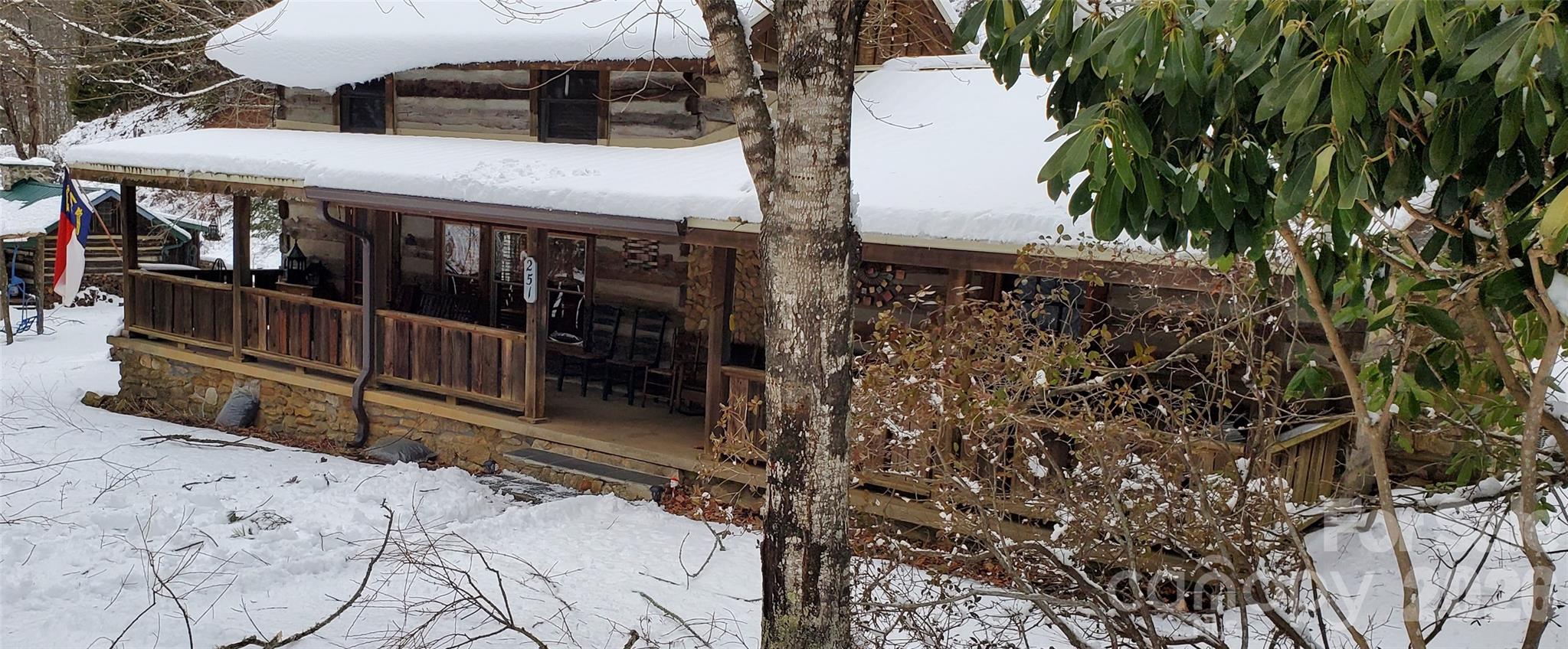 251 Village Lane — Mars Hill