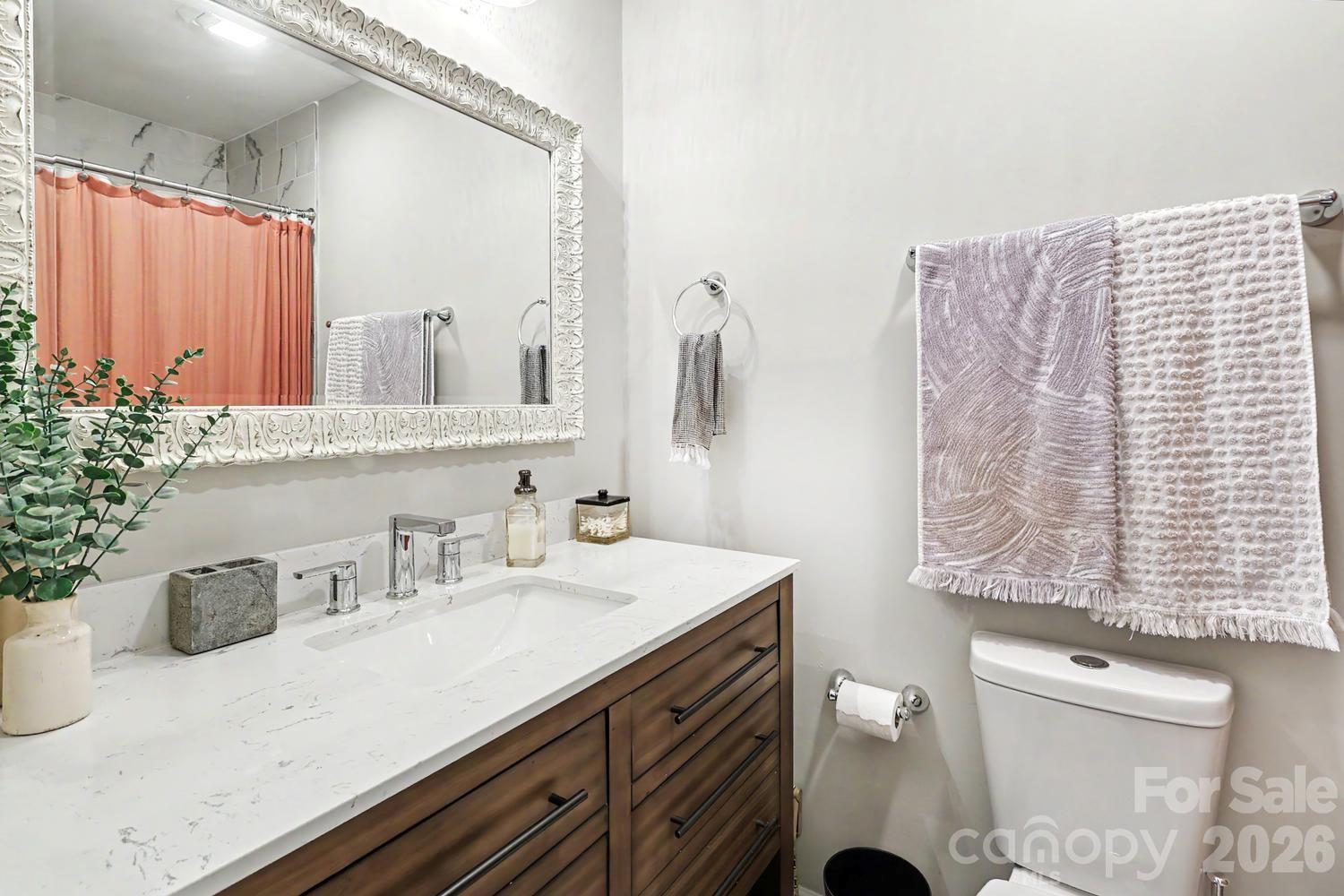 3330 Woodleaf Road — Charlotte