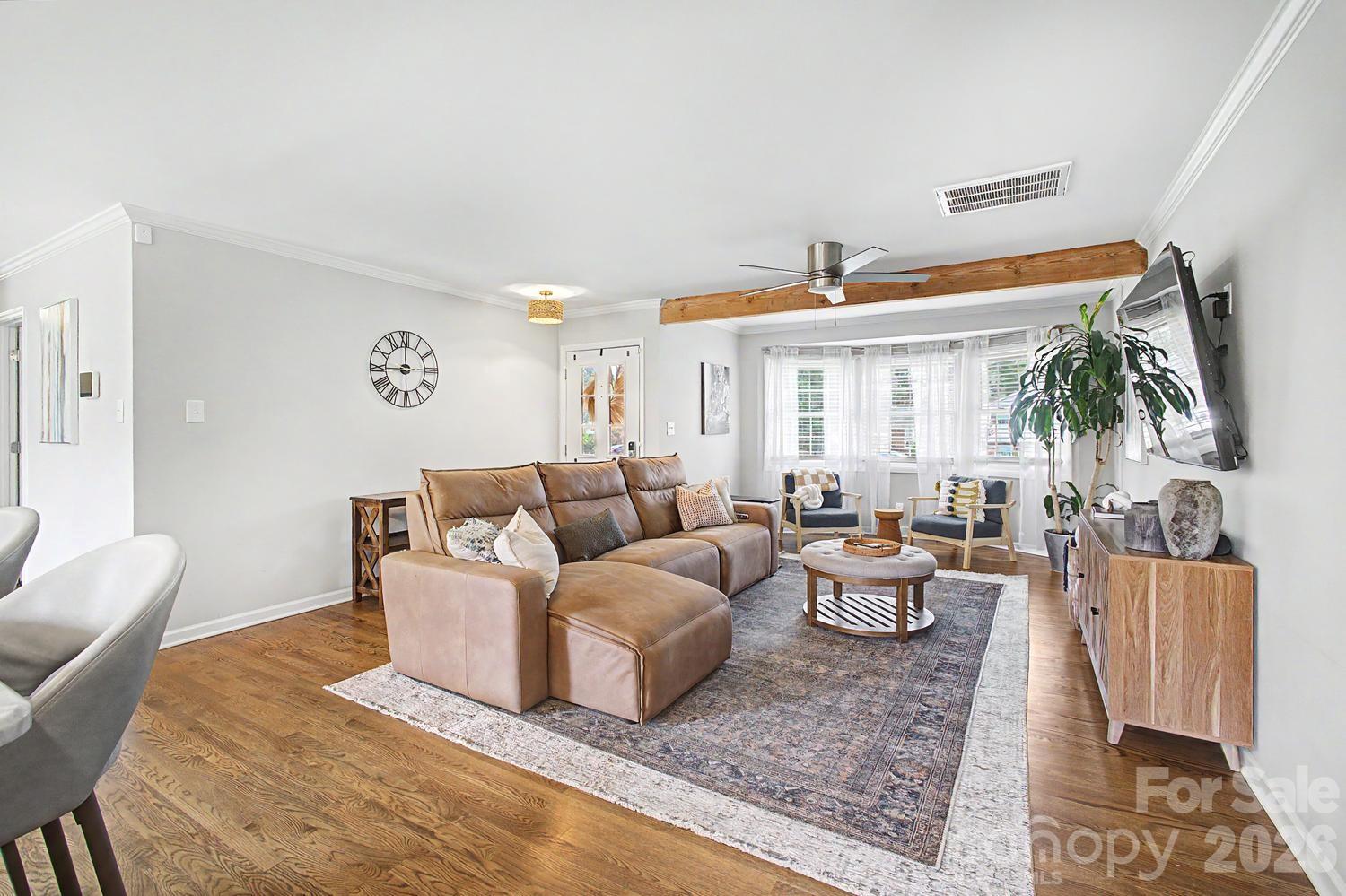 3330 Woodleaf Road — Charlotte