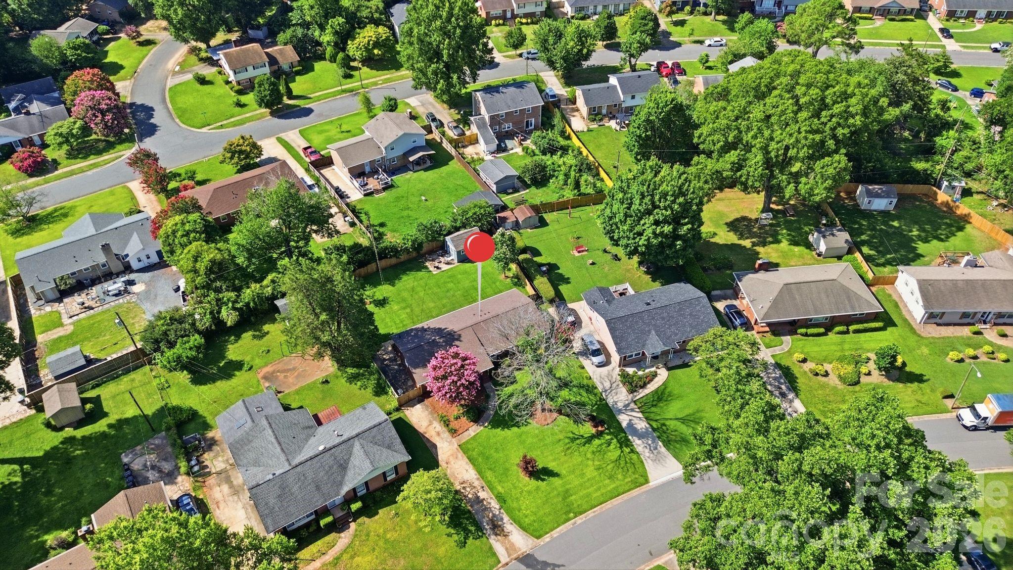3330 Woodleaf Road — Charlotte