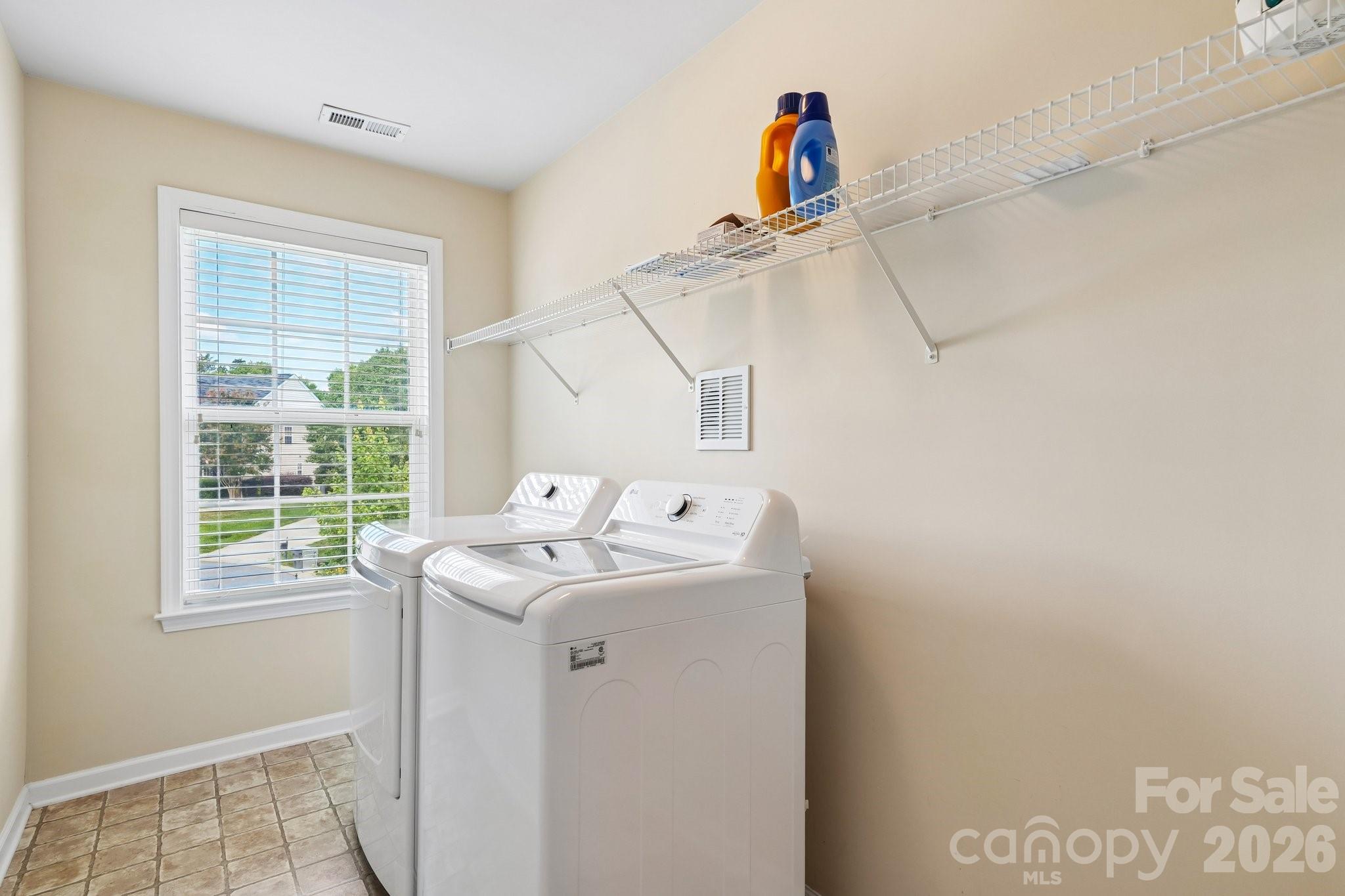 7809 Pinecroft Court — Harrisburg