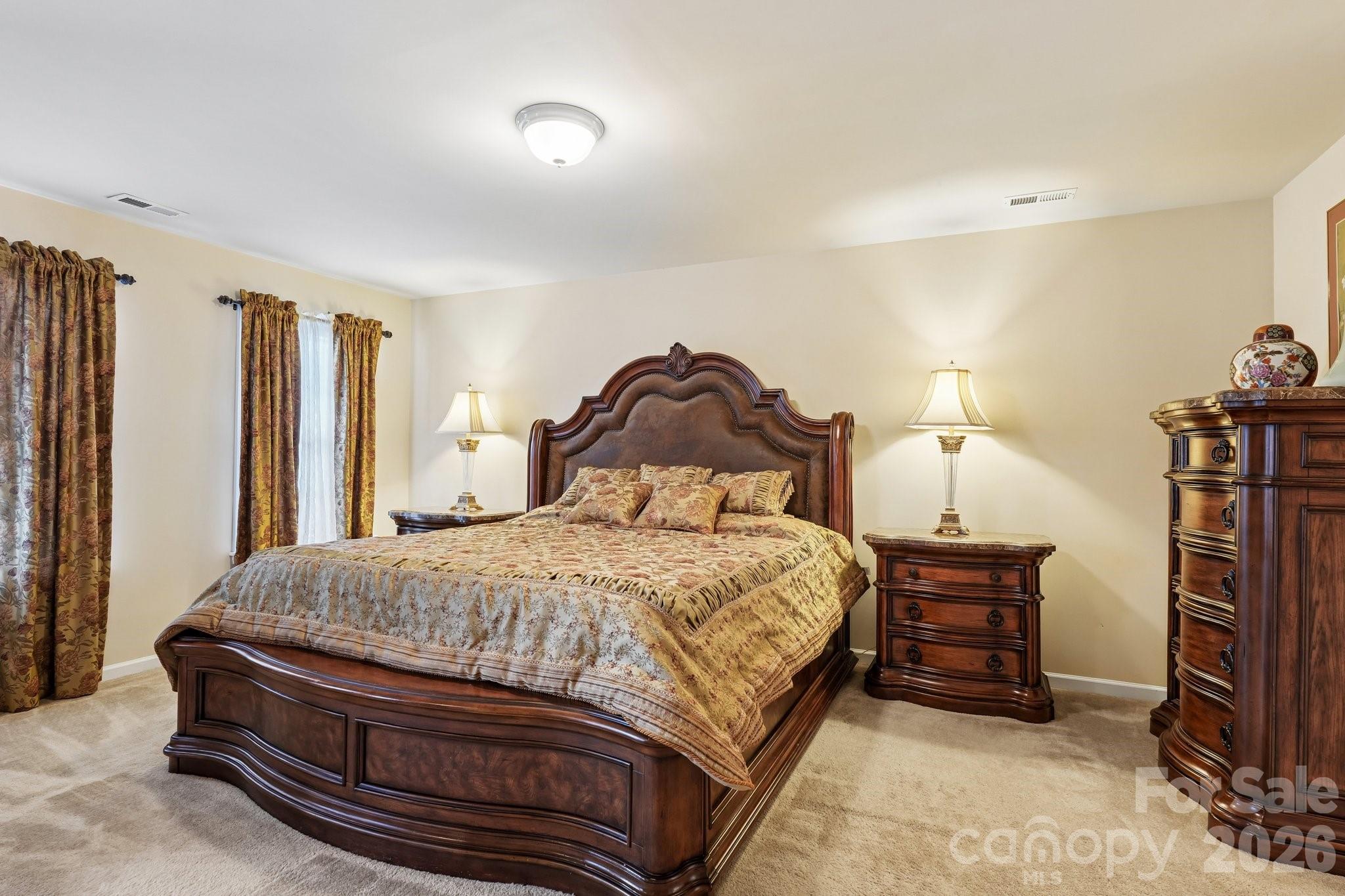 7809 Pinecroft Court — Harrisburg