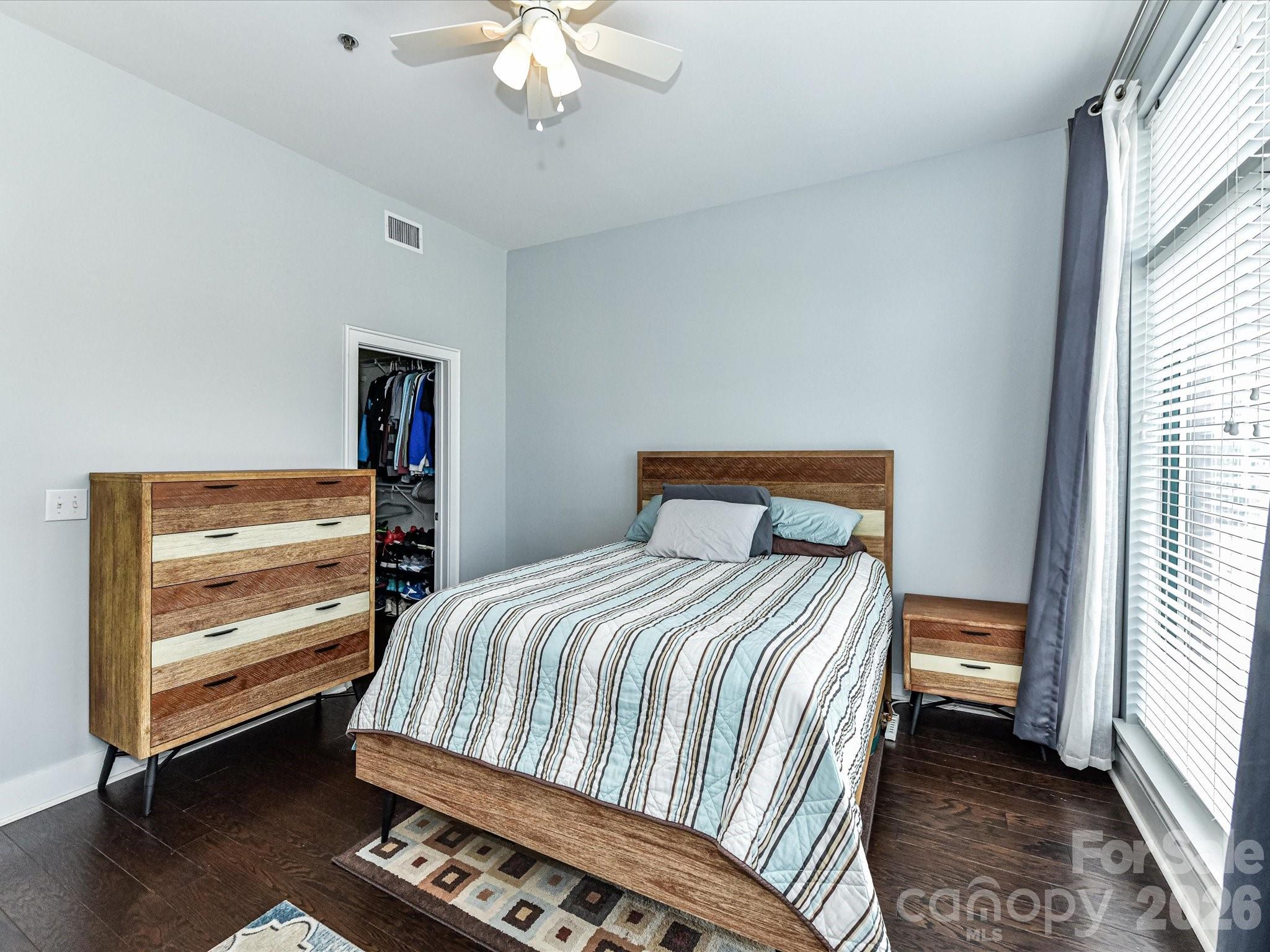 115 E Park Avenue — Charlotte