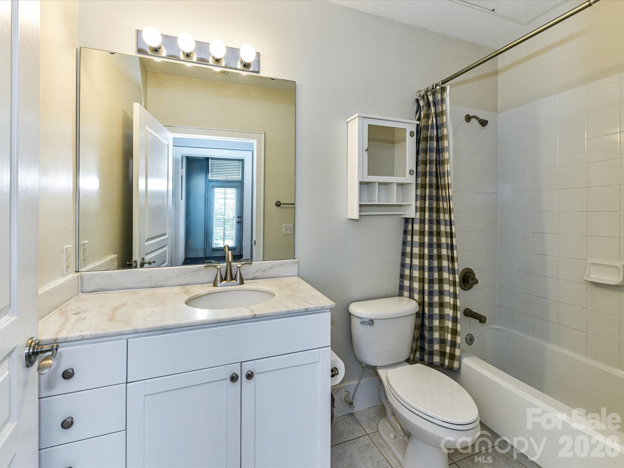 115 E Park Avenue — Charlotte