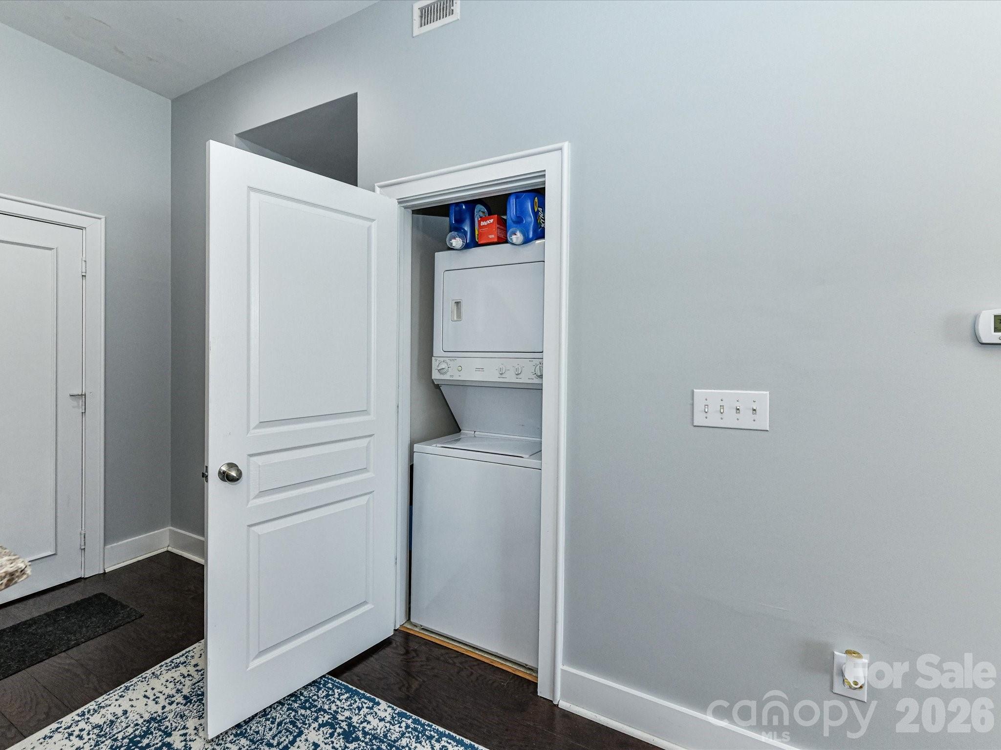 115 E Park Avenue — Charlotte