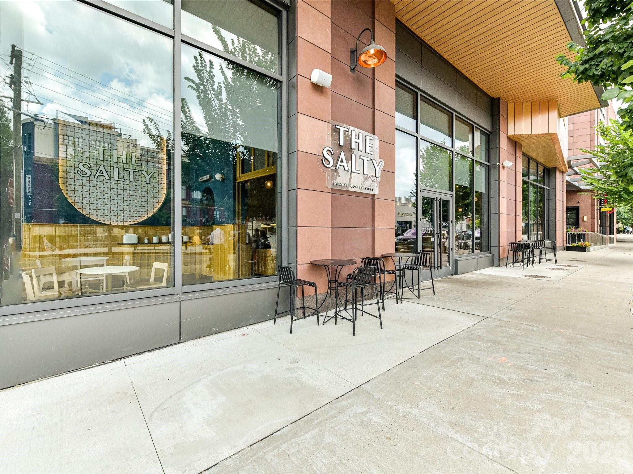 115 E Park Avenue — Charlotte
