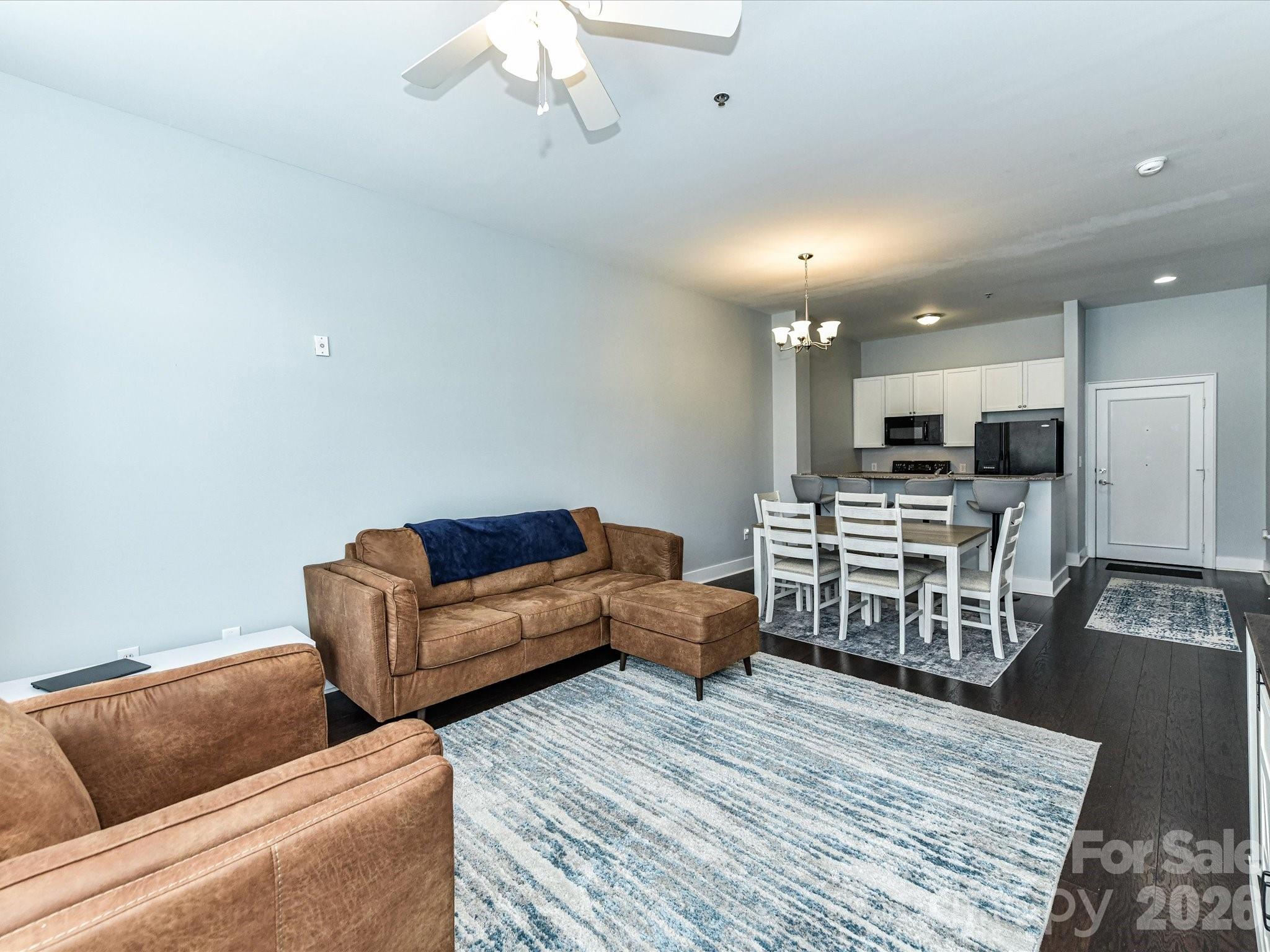 115 E Park Avenue — Charlotte
