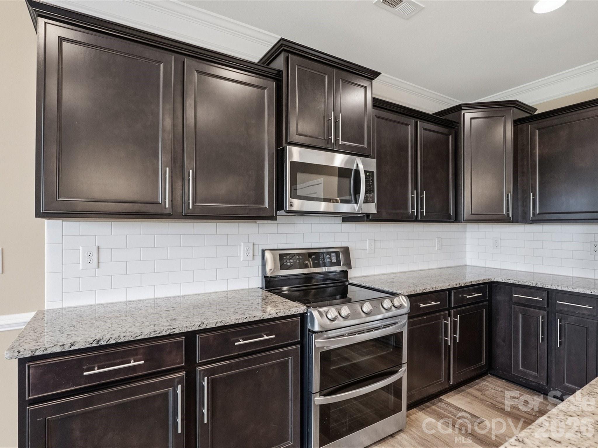 2020 Pinyon Lane — Lancaster