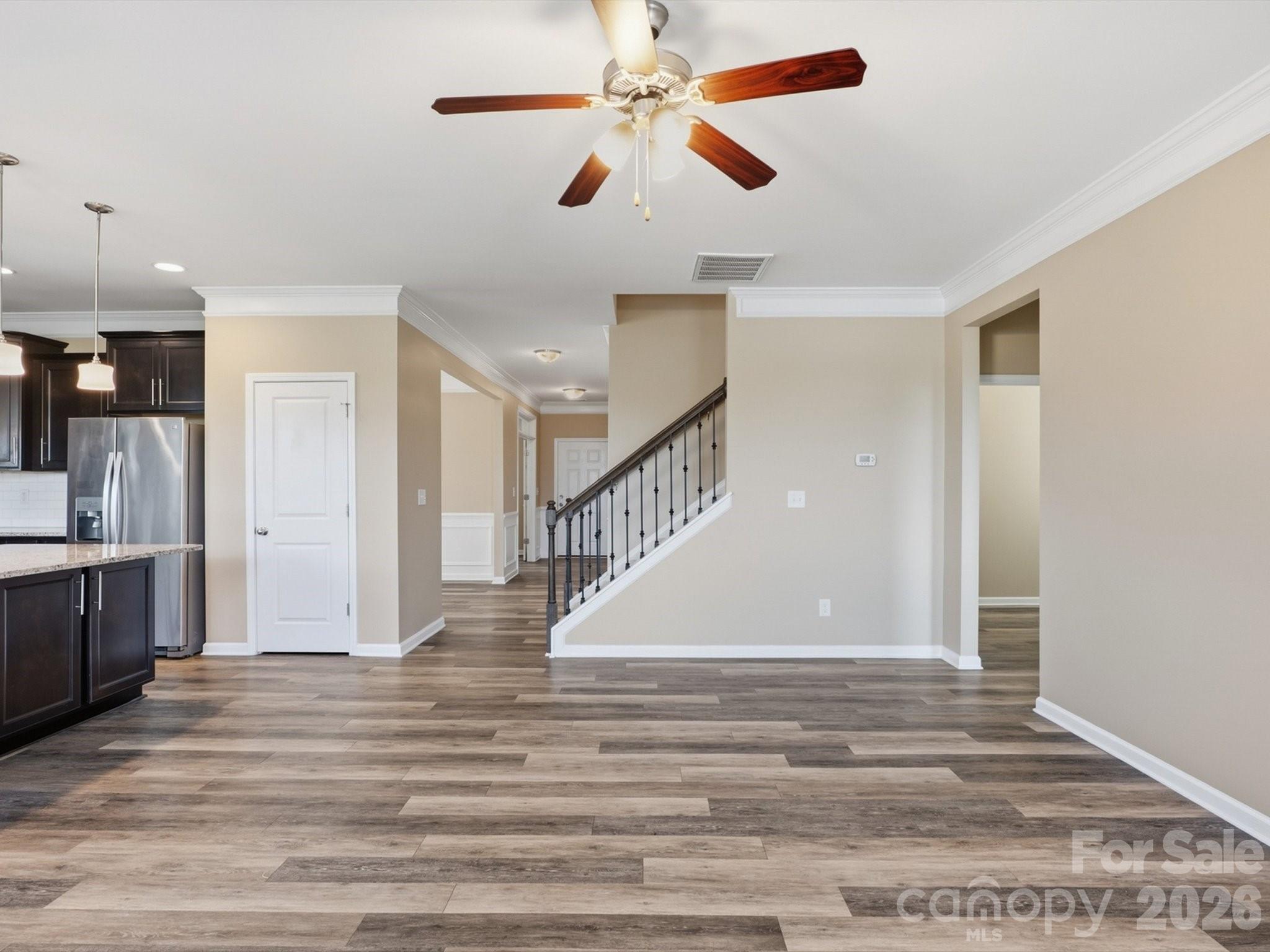 2020 Pinyon Lane — Lancaster