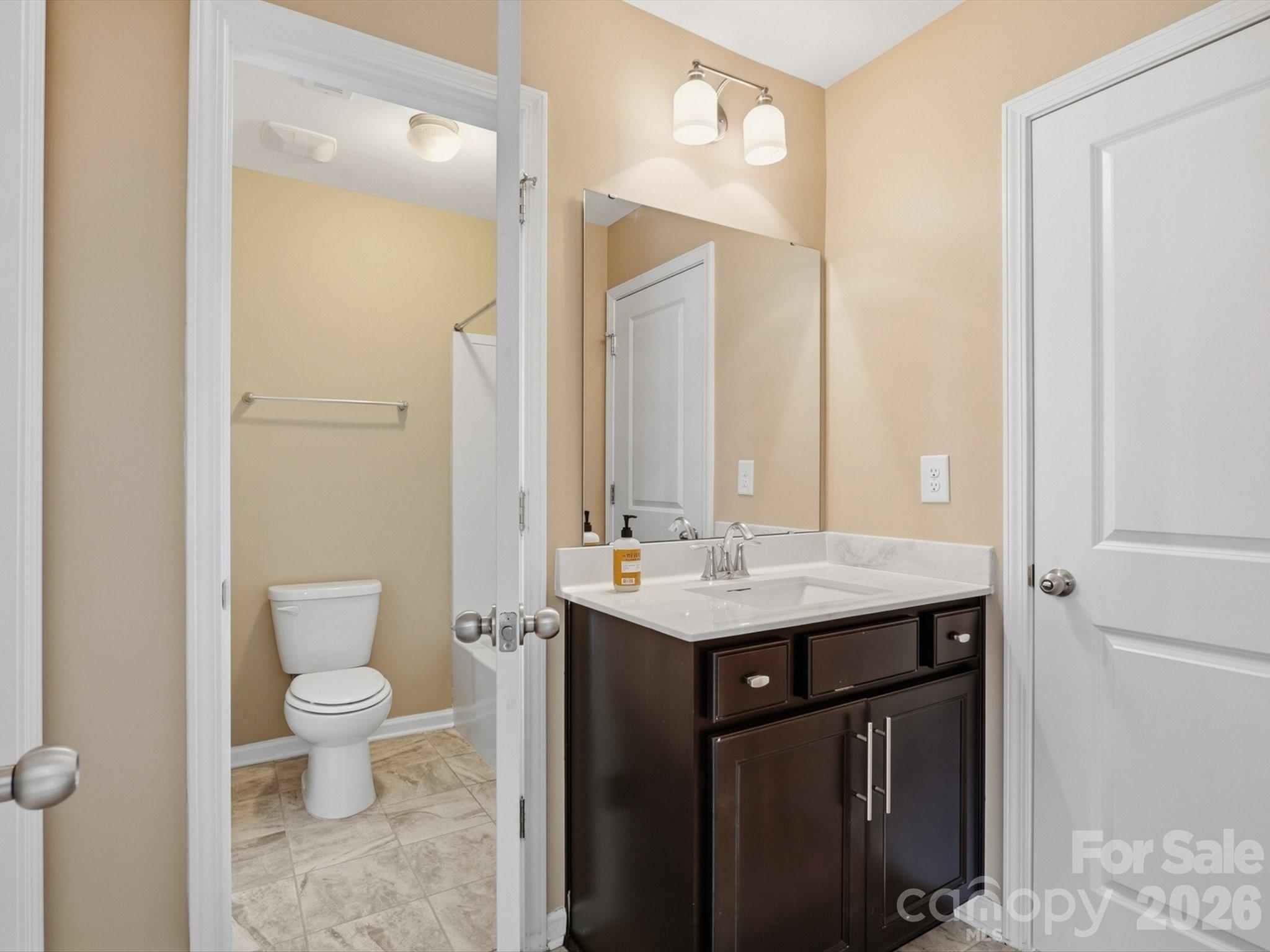 2020 Pinyon Lane — Lancaster