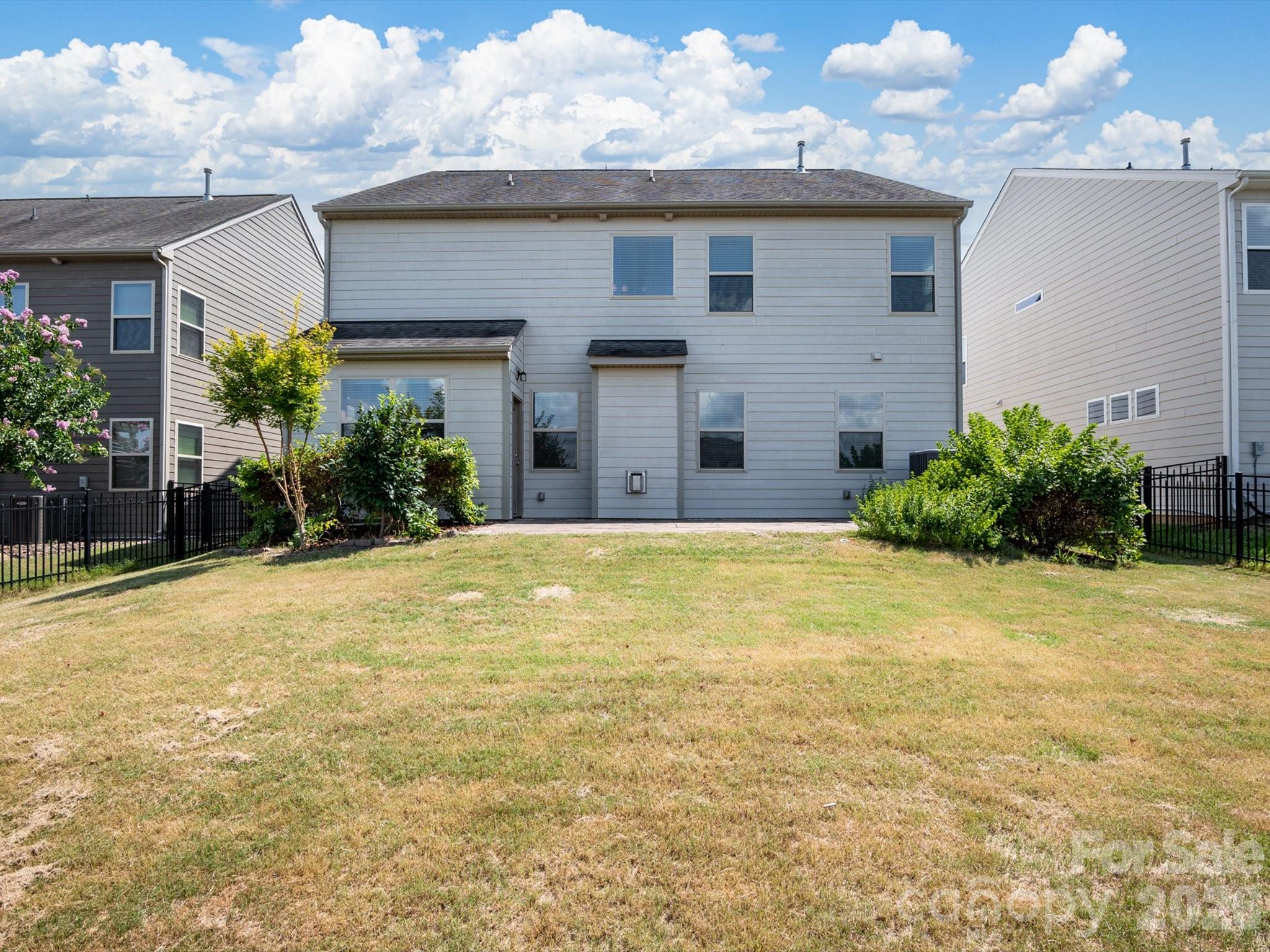 2020 Pinyon Lane — Lancaster