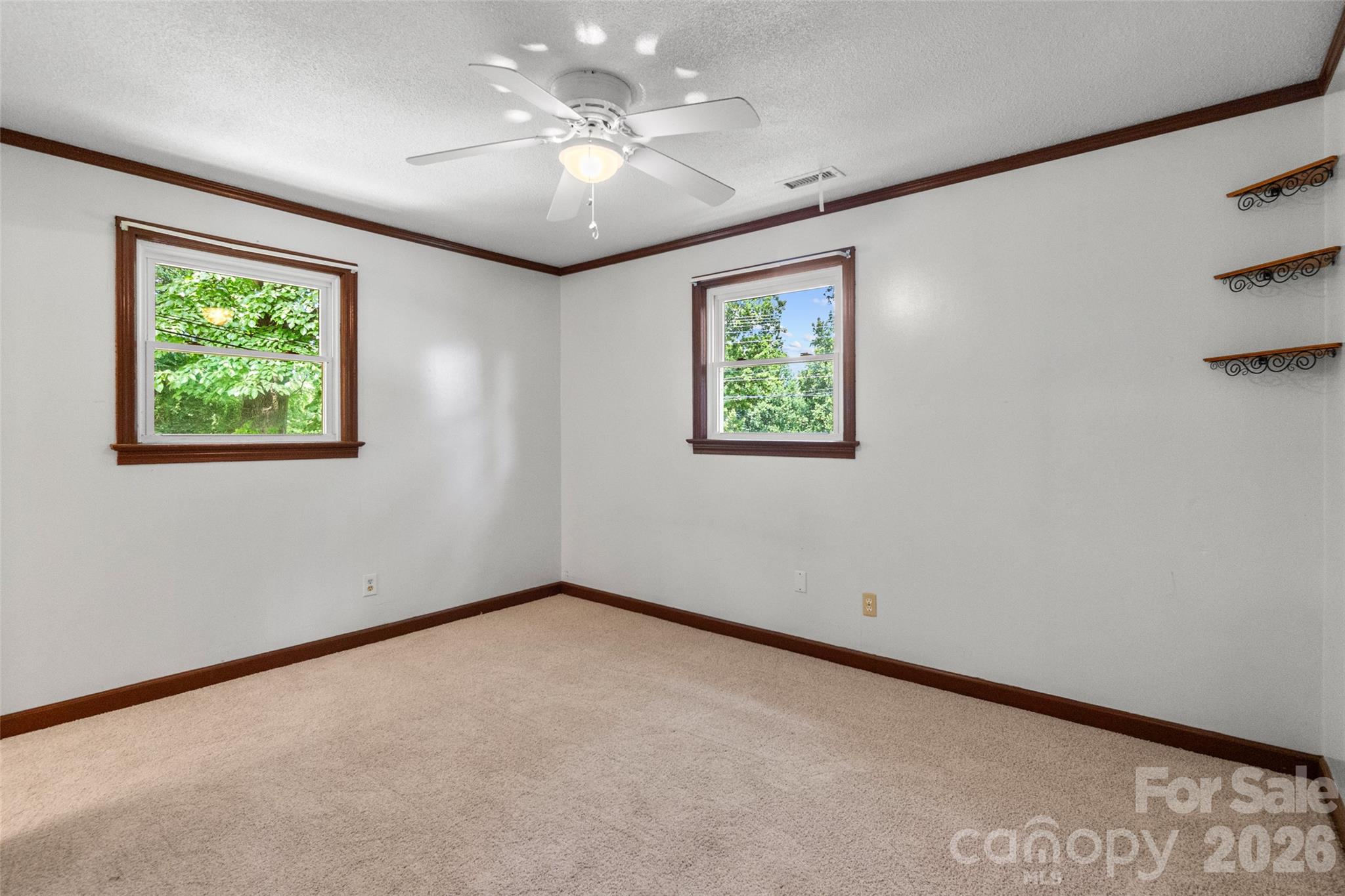 382 Wildwood Circle — Taylorsville