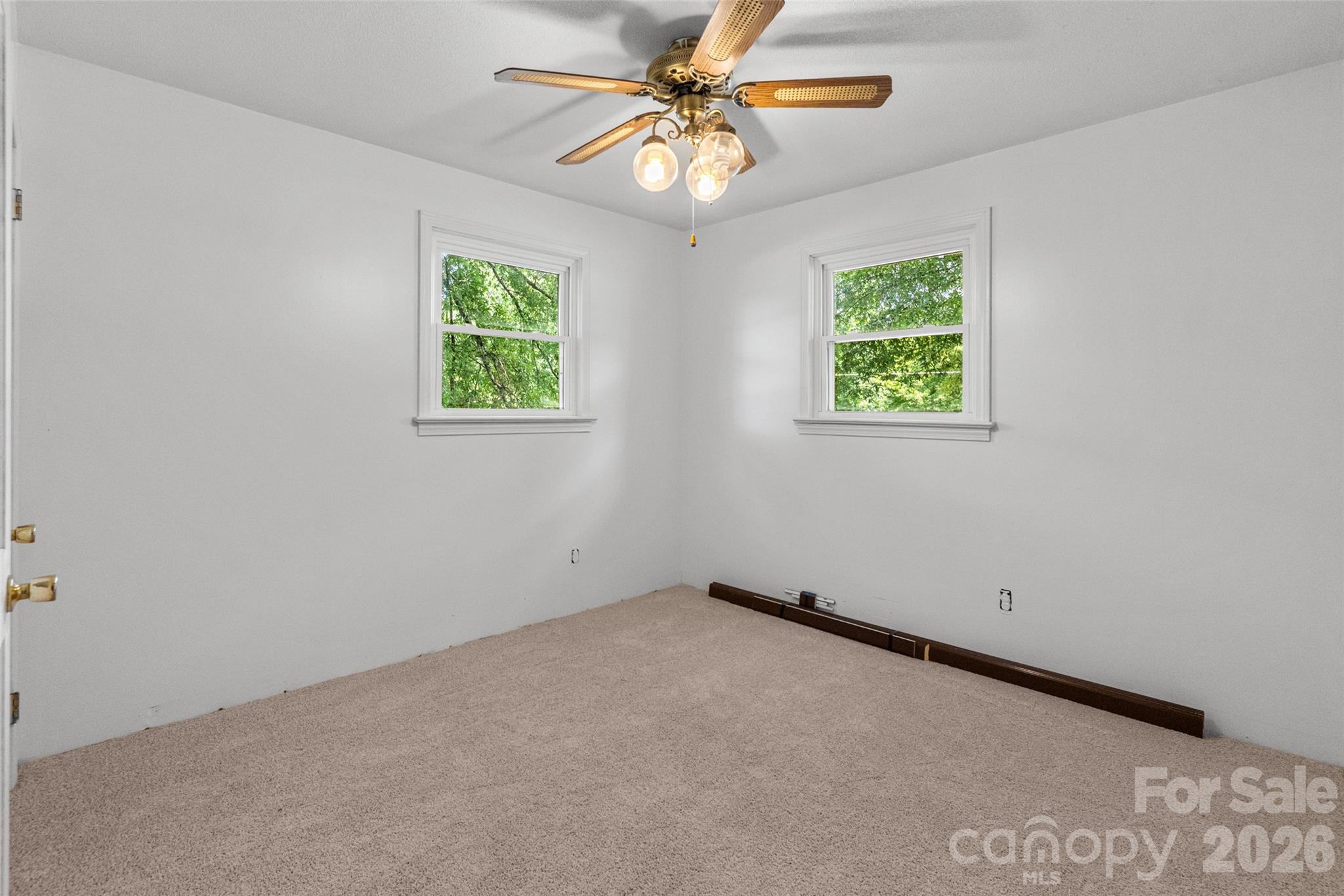 382 Wildwood Circle — Taylorsville