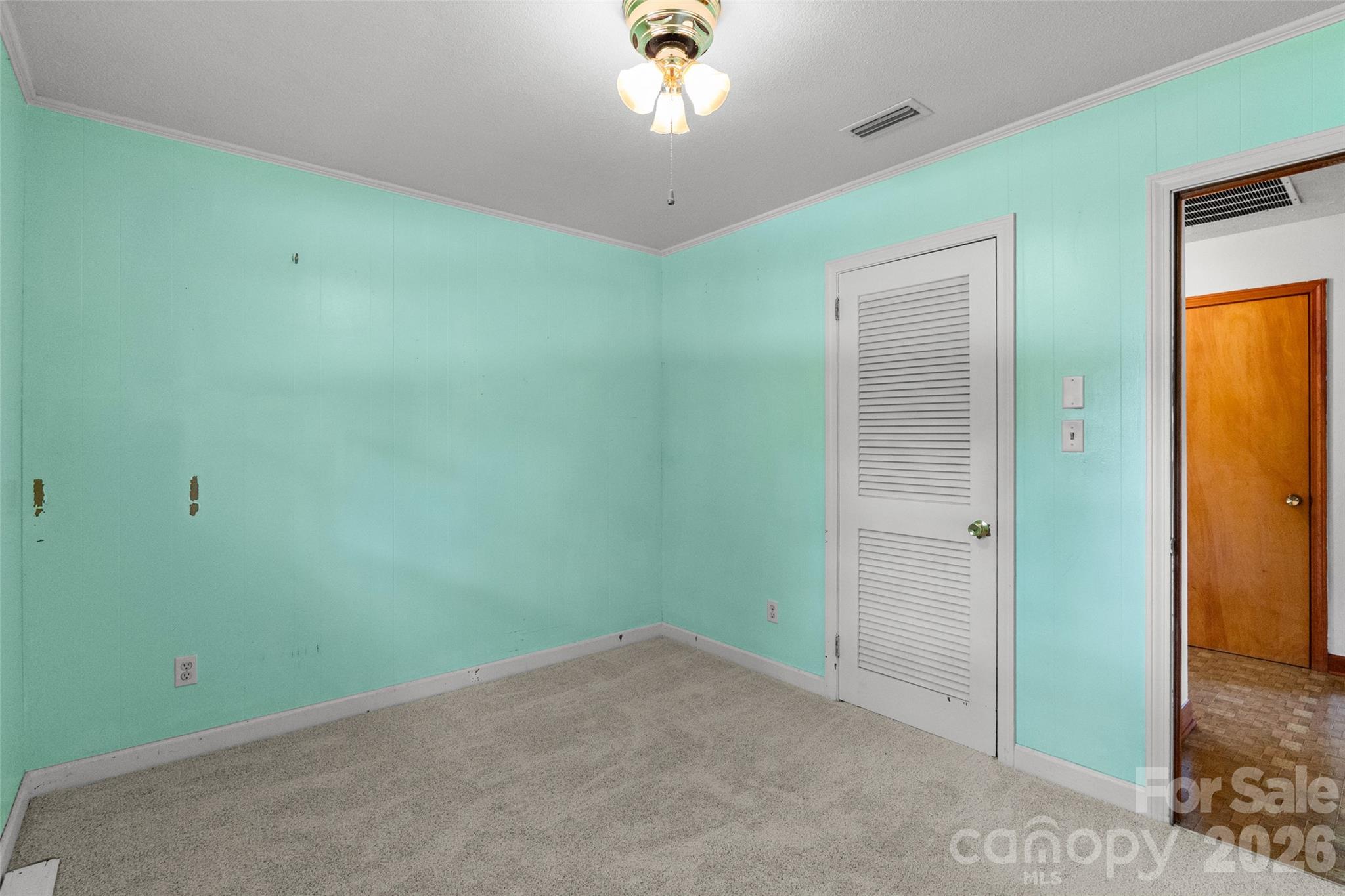 382 Wildwood Circle — Taylorsville