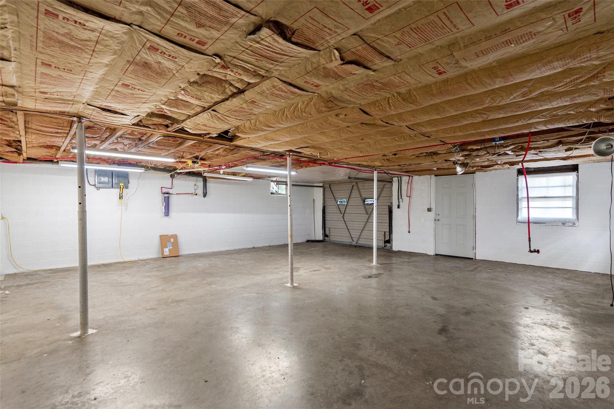 382 Wildwood Circle — Taylorsville