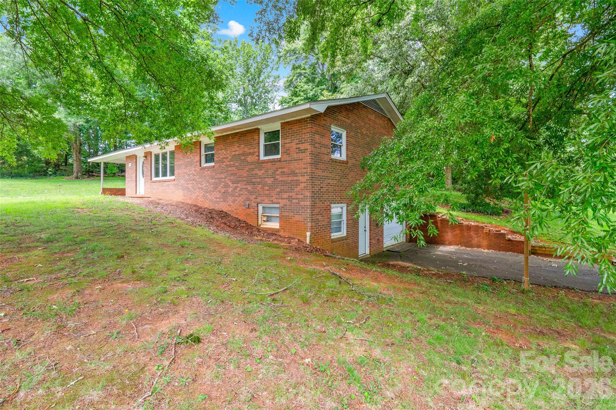 382 Wildwood Circle — Taylorsville