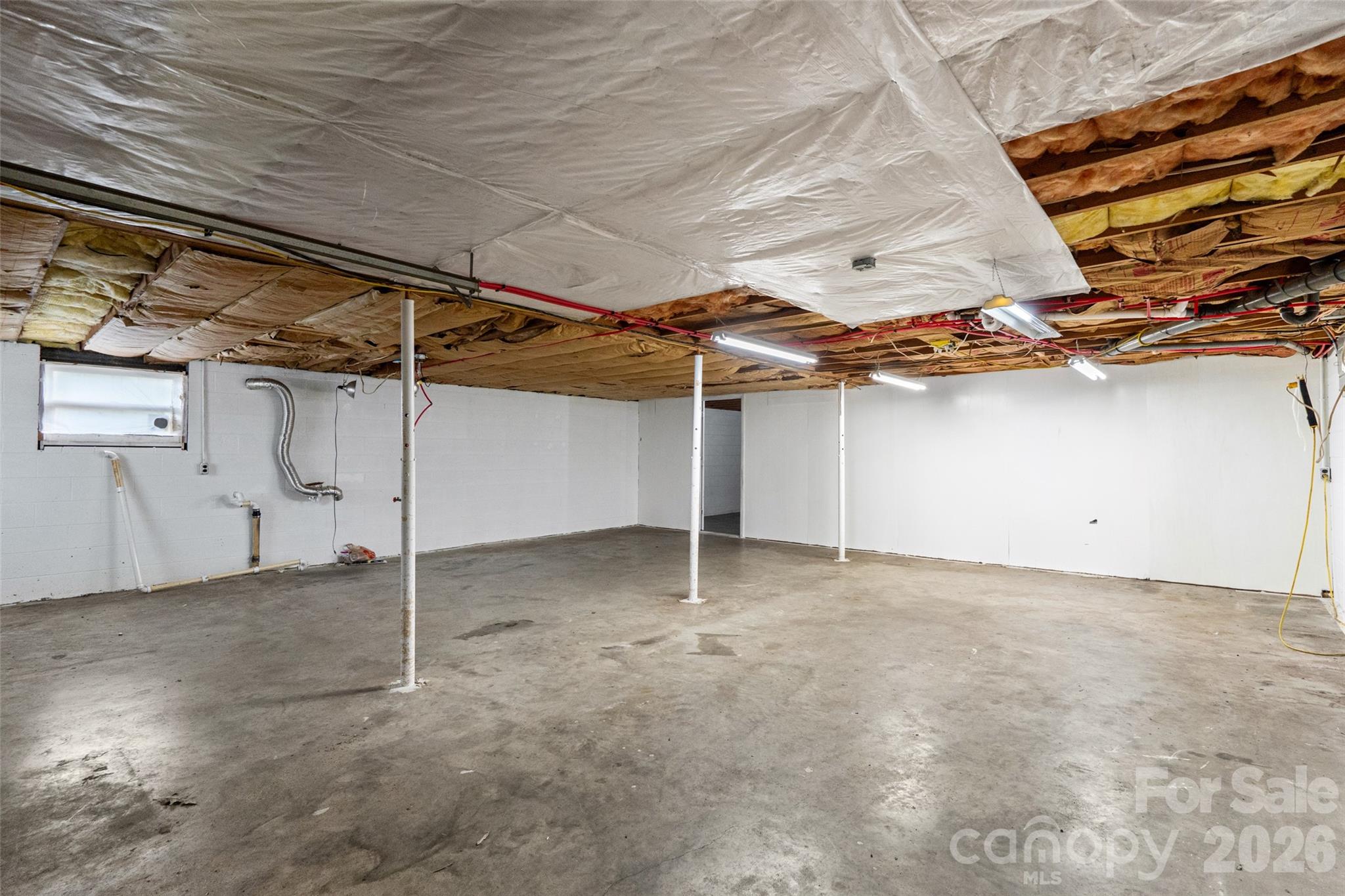 382 Wildwood Circle — Taylorsville