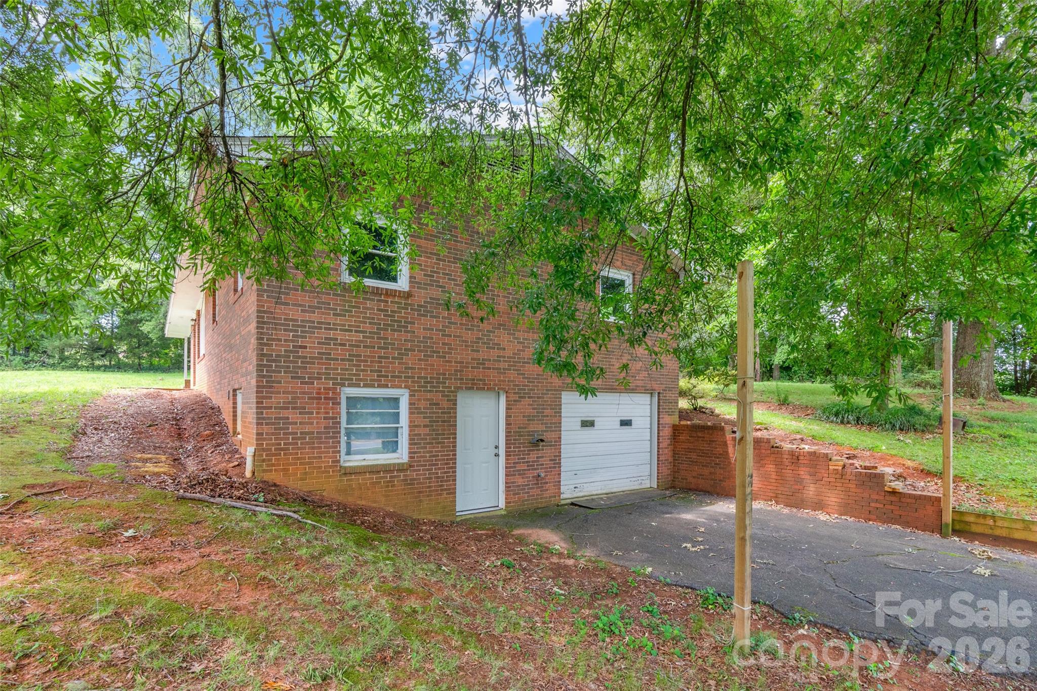 382 Wildwood Circle — Taylorsville