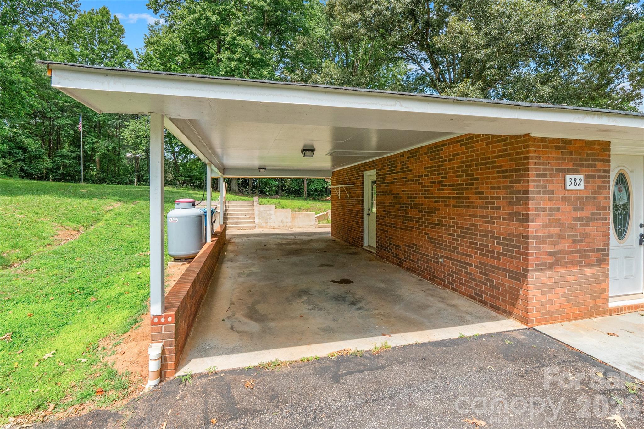 382 Wildwood Circle — Taylorsville