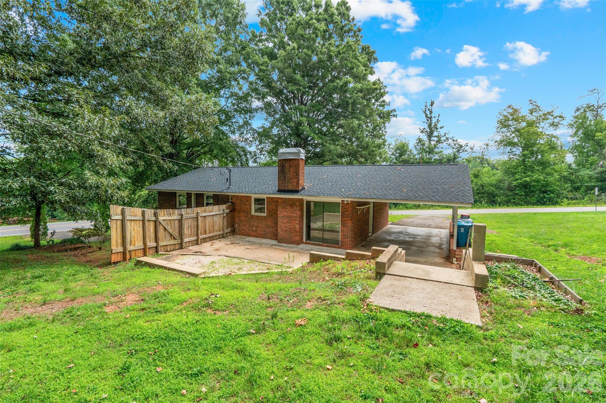 382 Wildwood Circle — Taylorsville