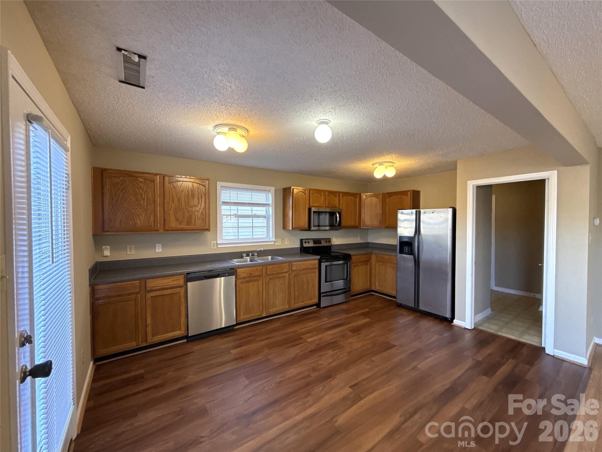 2043 Dunsmore Lane — Waxhaw