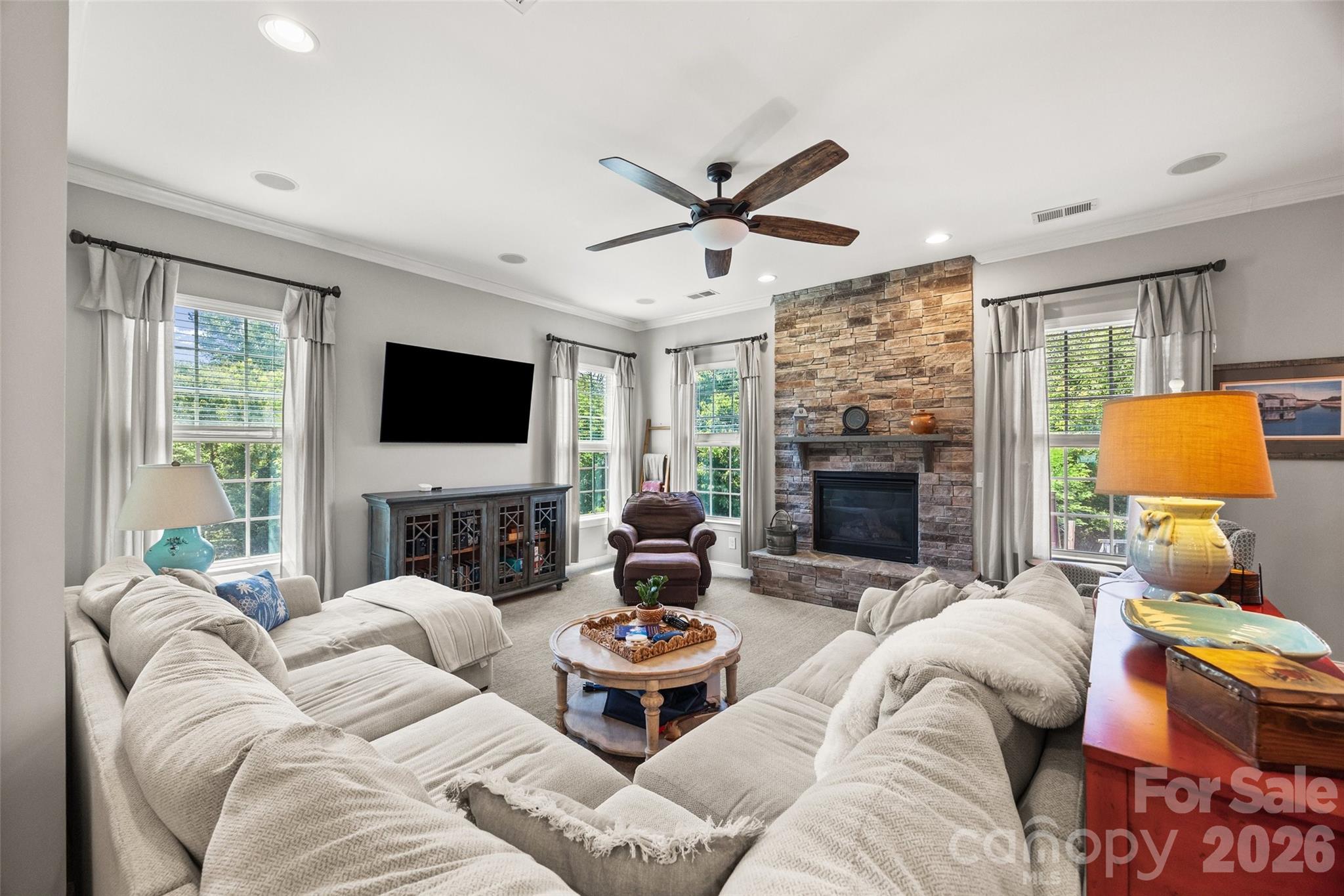 8477 Whitworth Avenue — Harrisburg