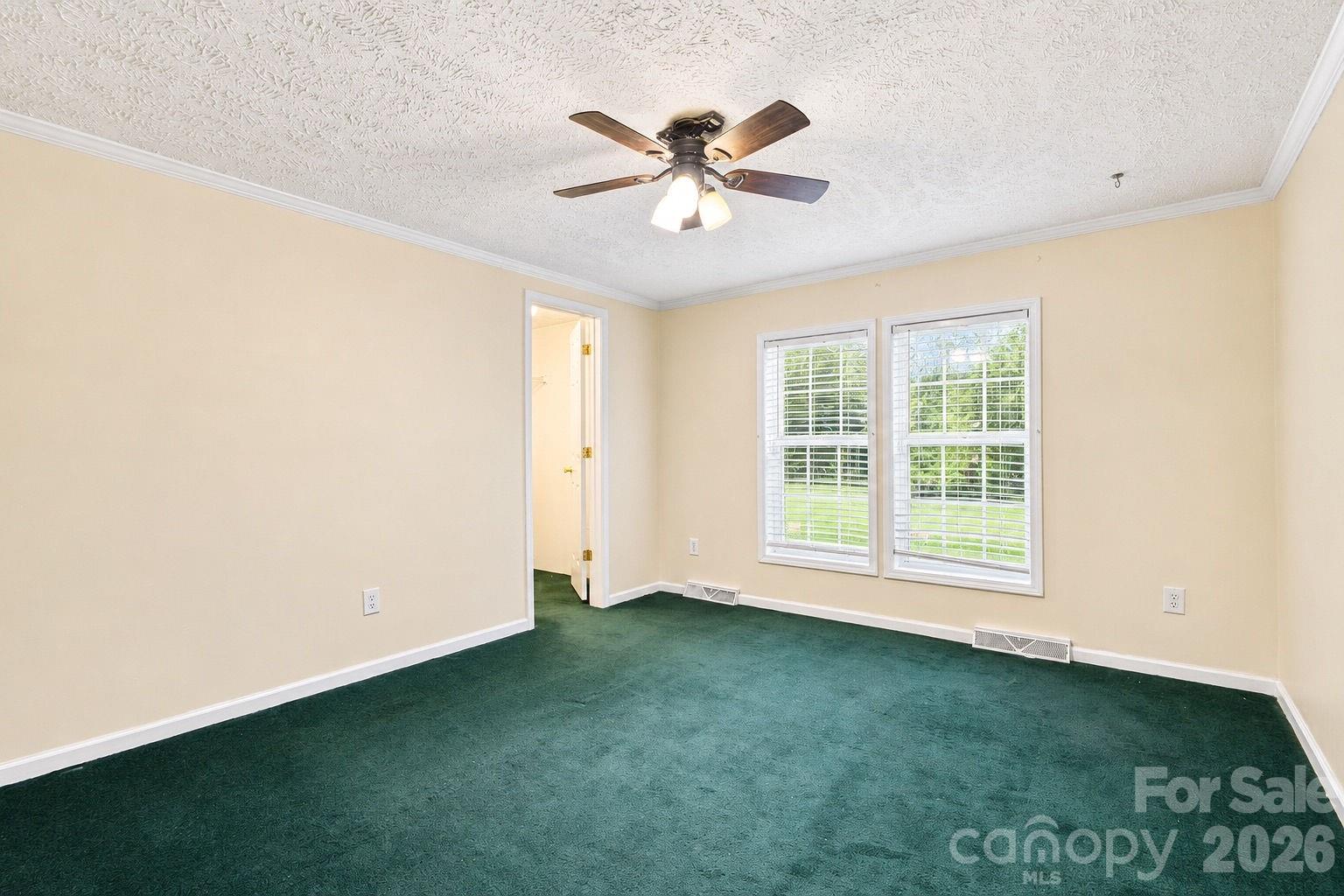 4942 Reid Road — Edgemoor