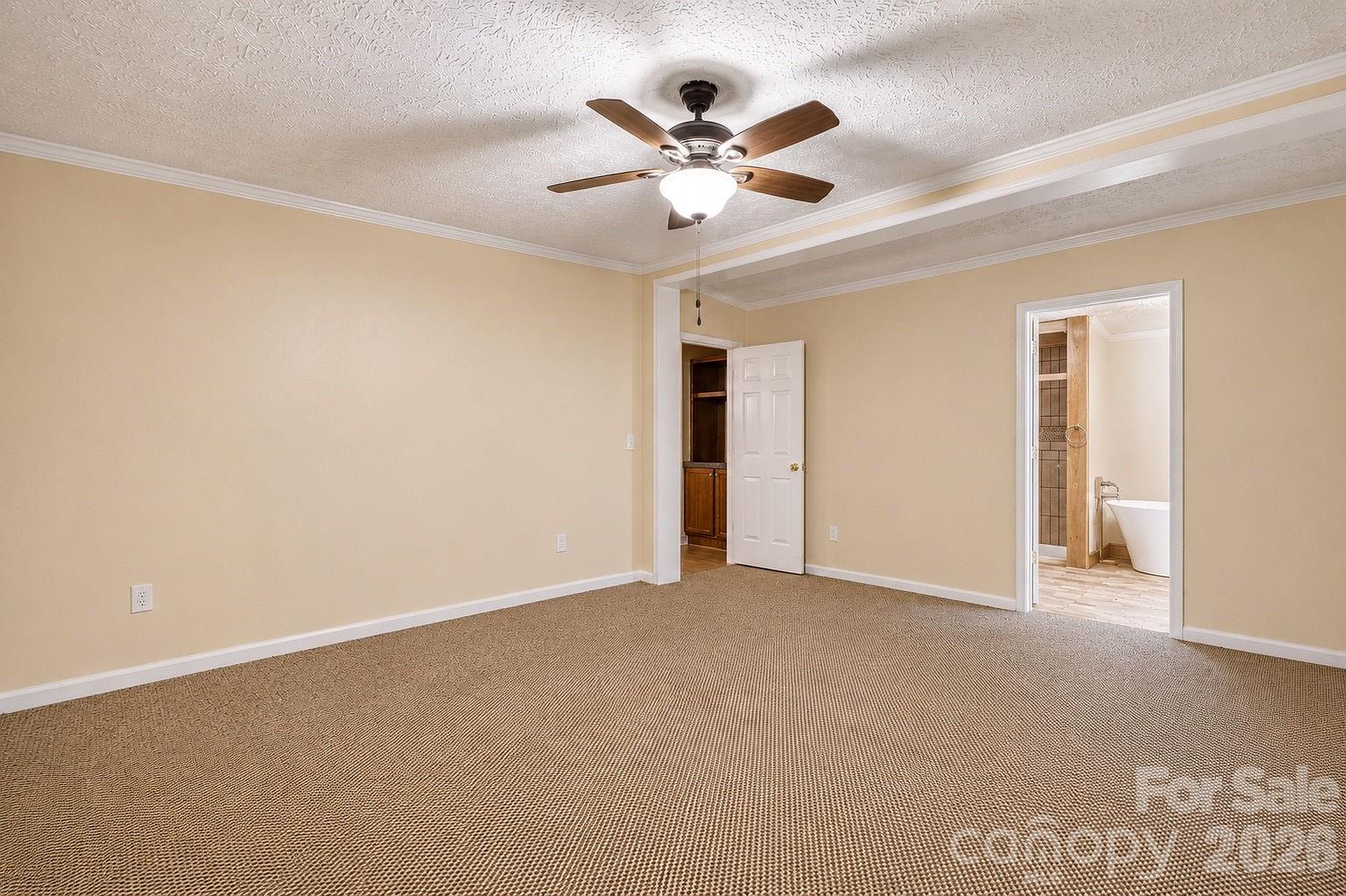 4942 Reid Road — Edgemoor