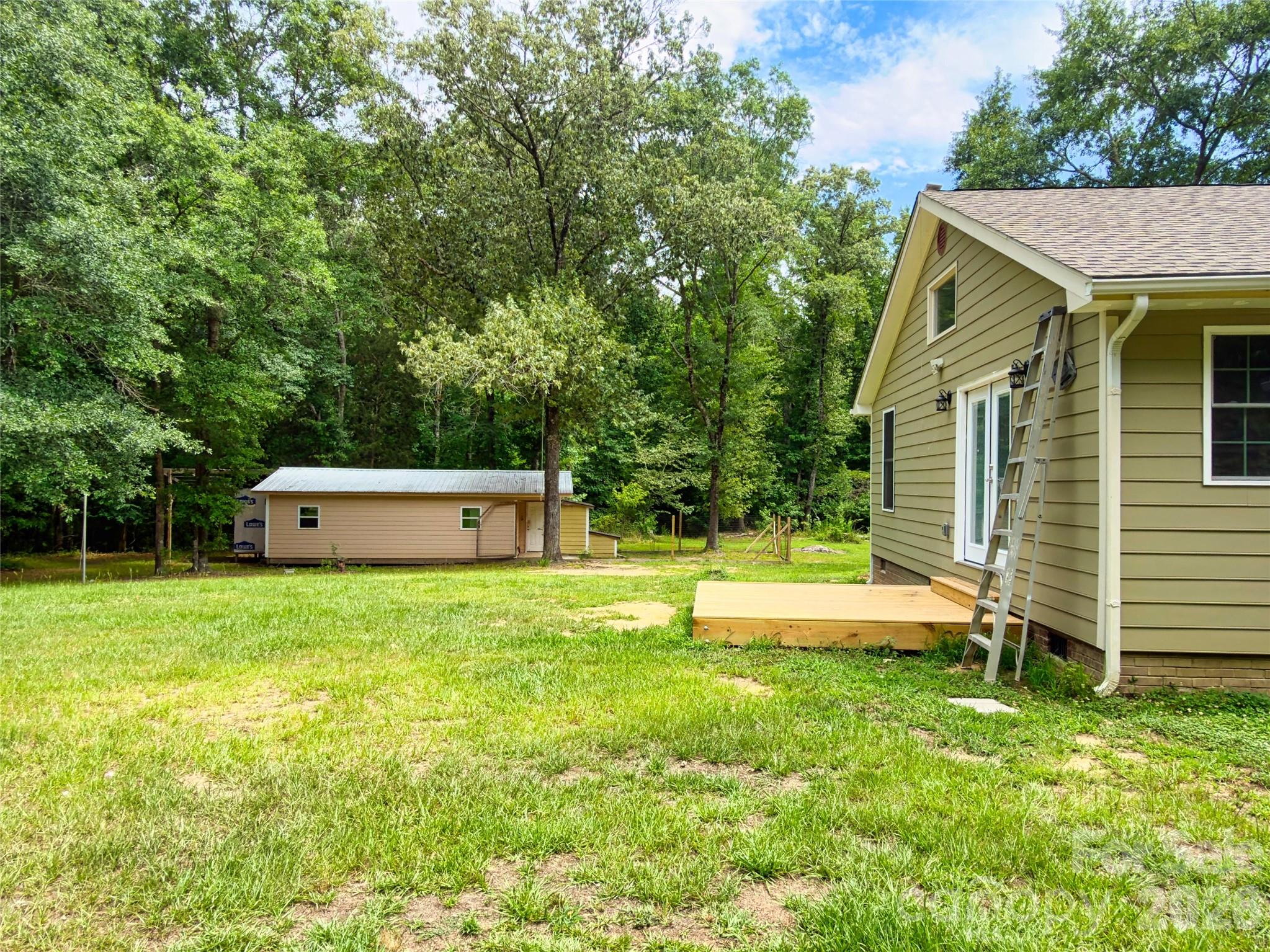 4942 Reid Road — Edgemoor