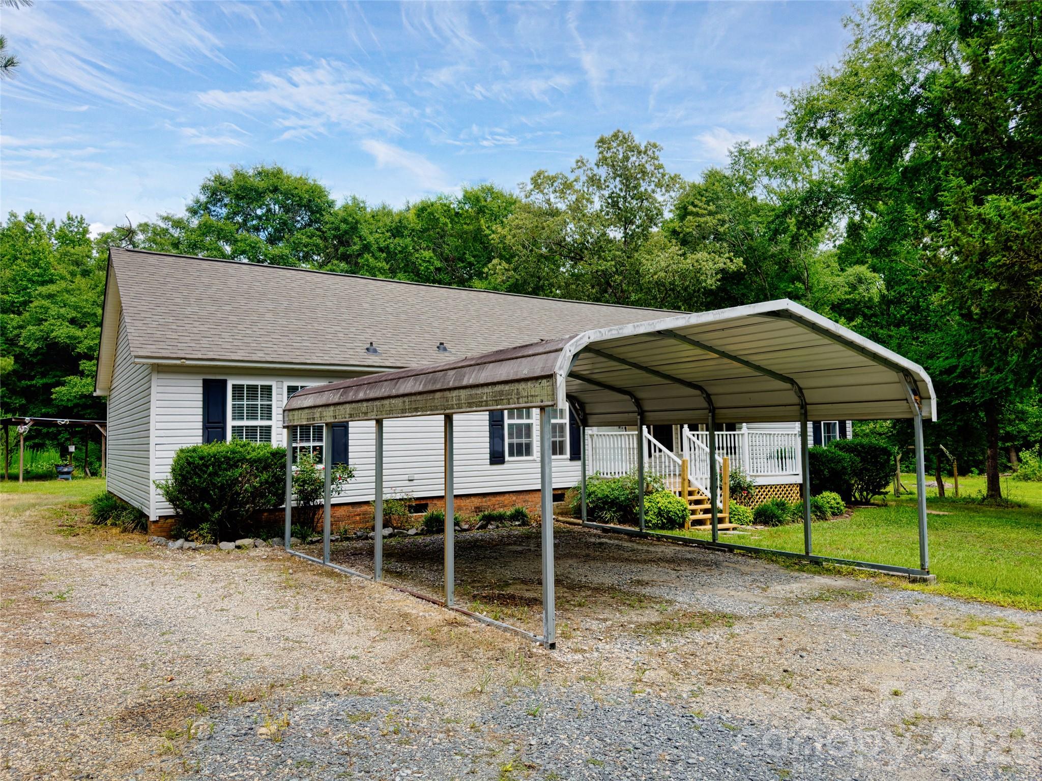 4942 Reid Road — Edgemoor