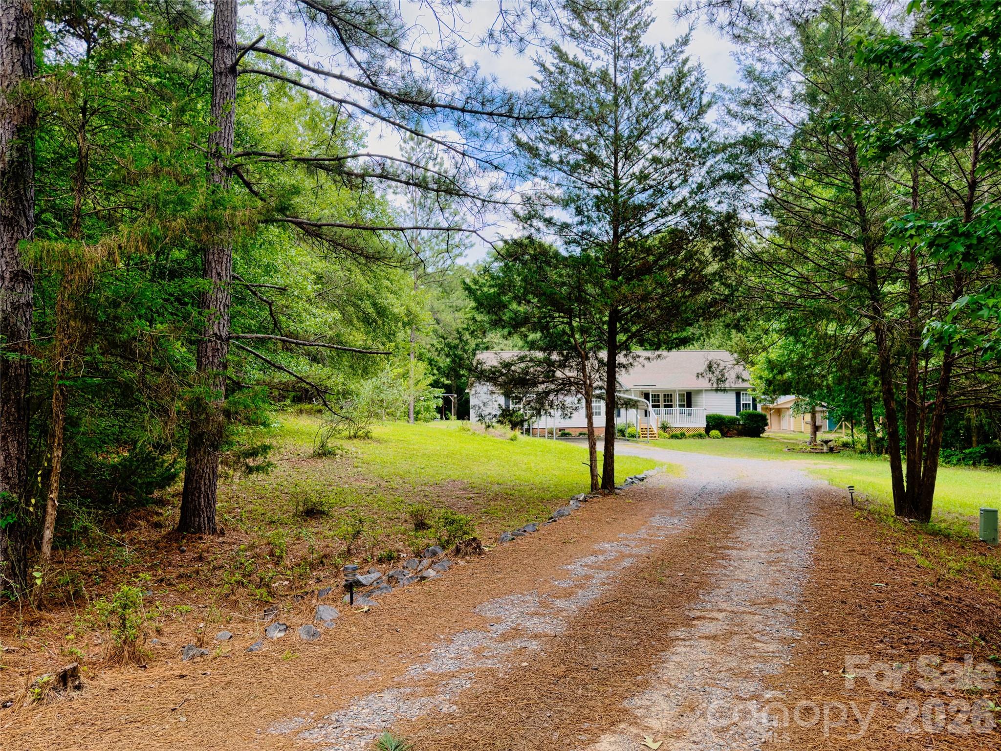 4942 Reid Road — Edgemoor