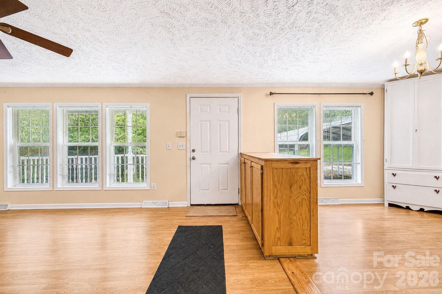 4942 Reid Road — Edgemoor