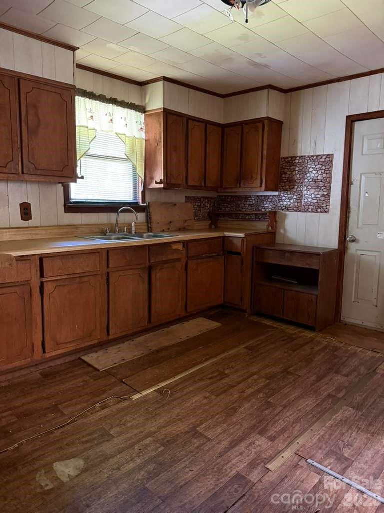 480 Hawkins Road — Union