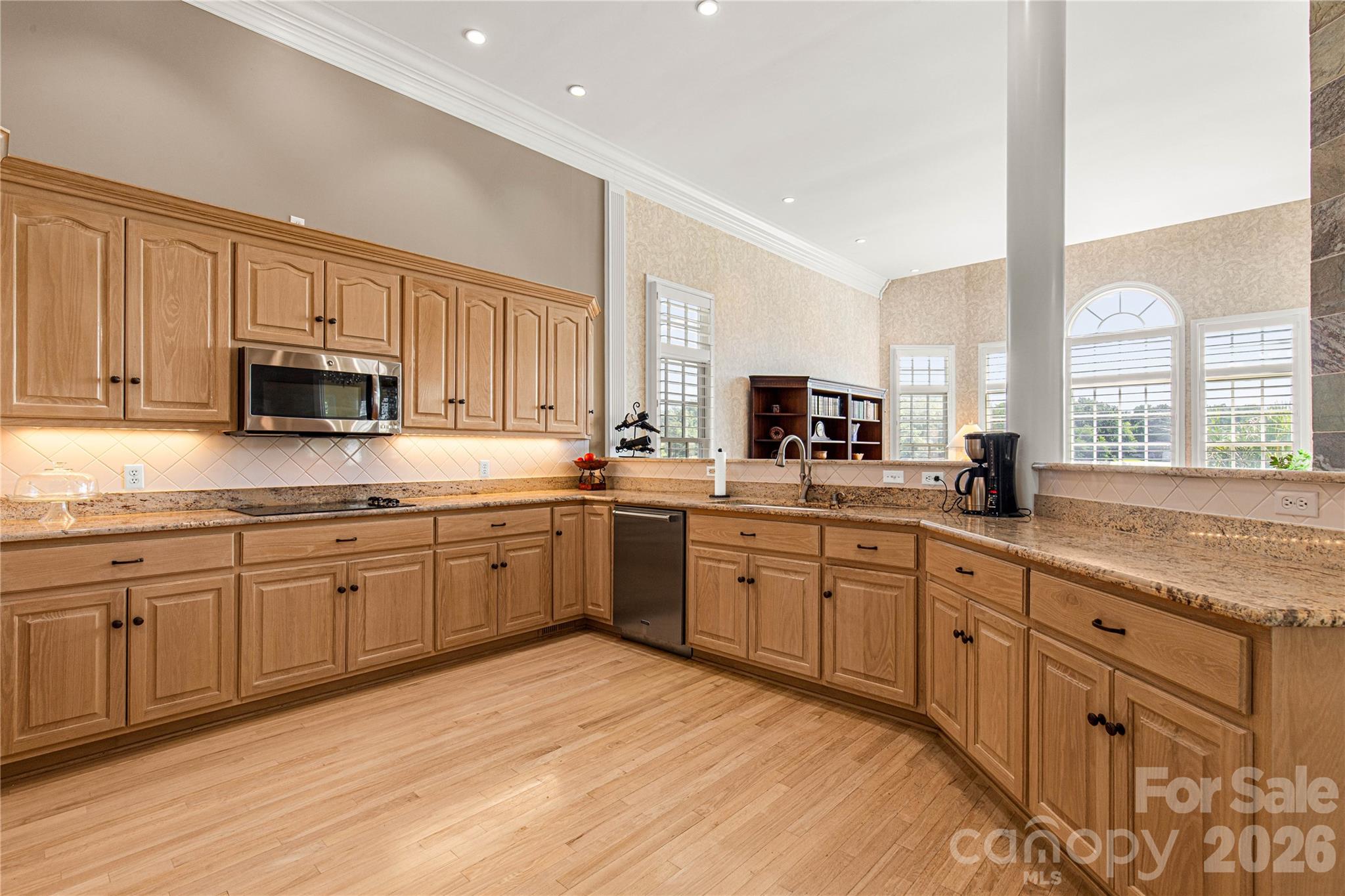 747 Shoreline Drive — Lancaster