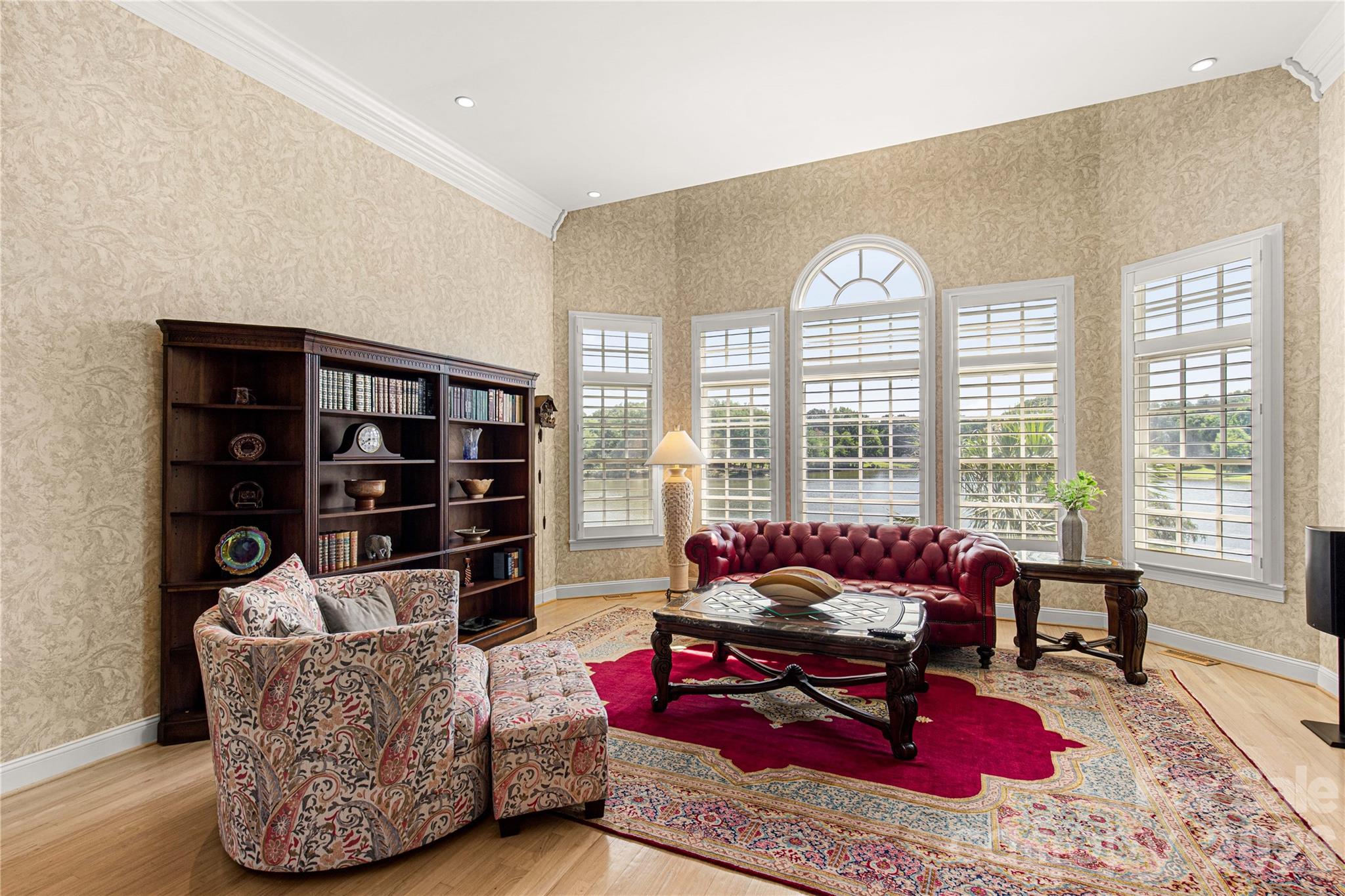 747 Shoreline Drive — Lancaster