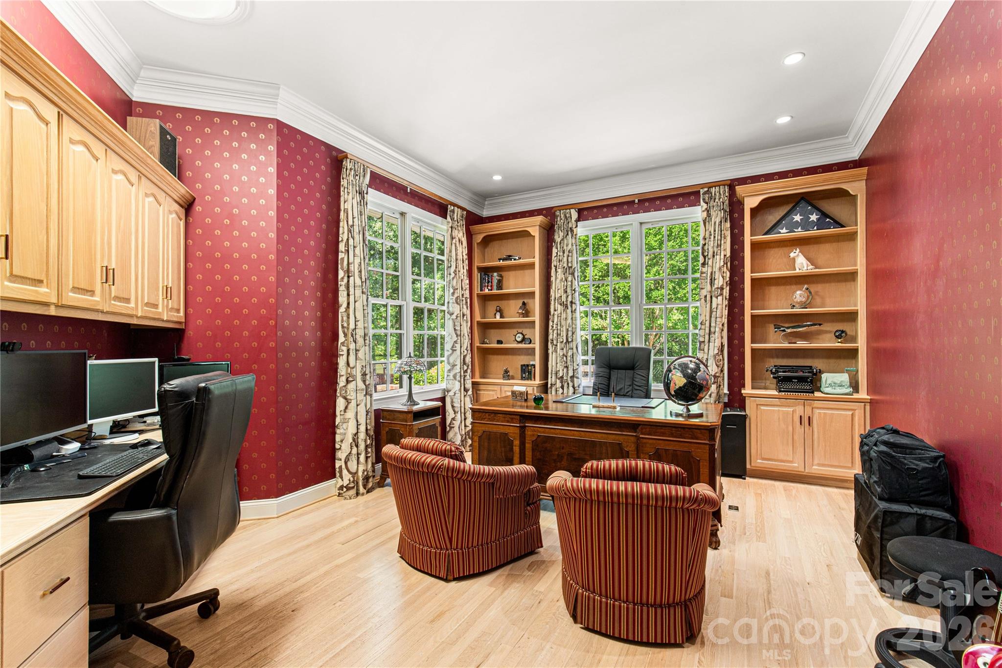 747 Shoreline Drive — Lancaster