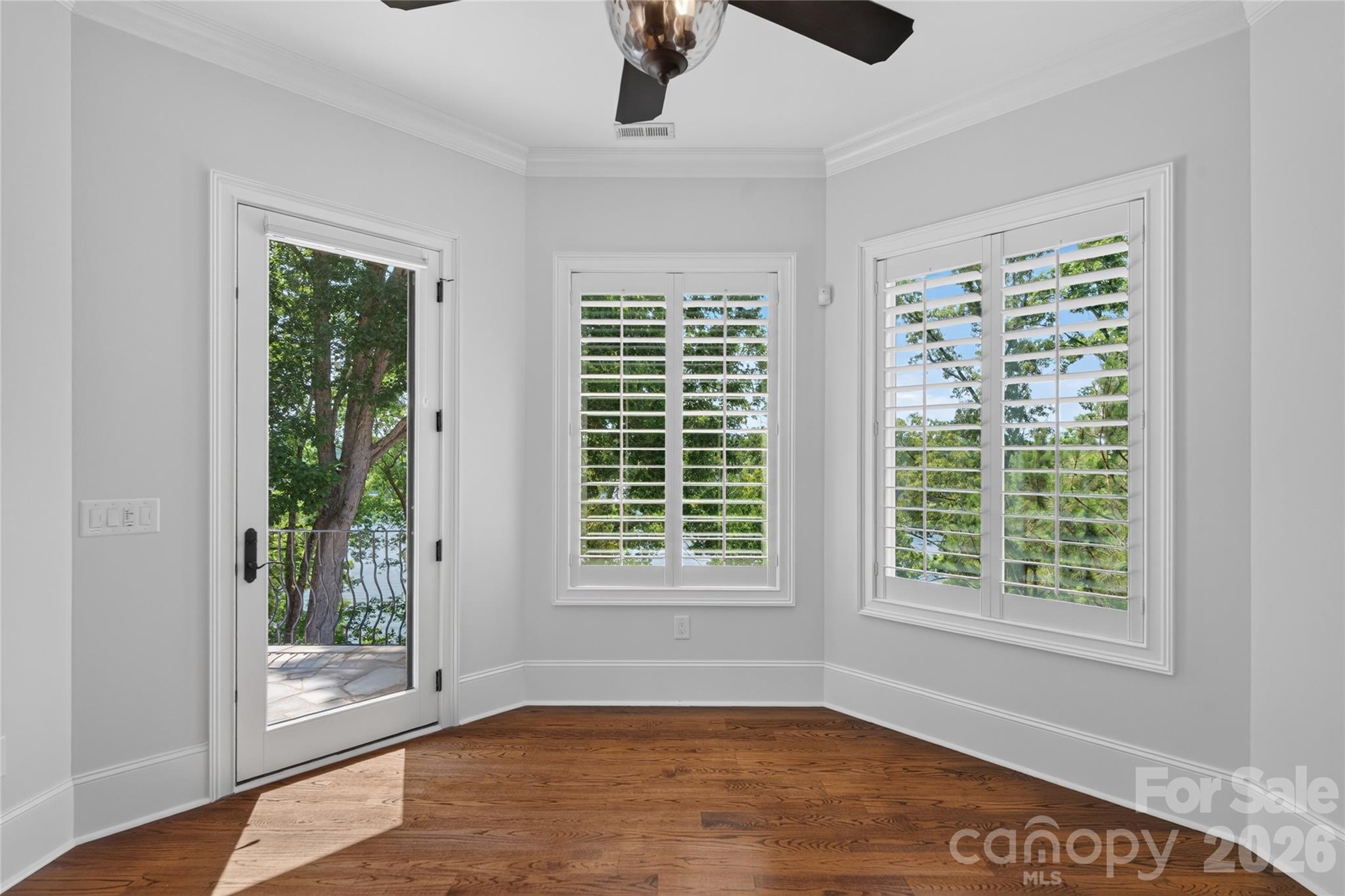 3225 Lake Pointe Drive — Belmont