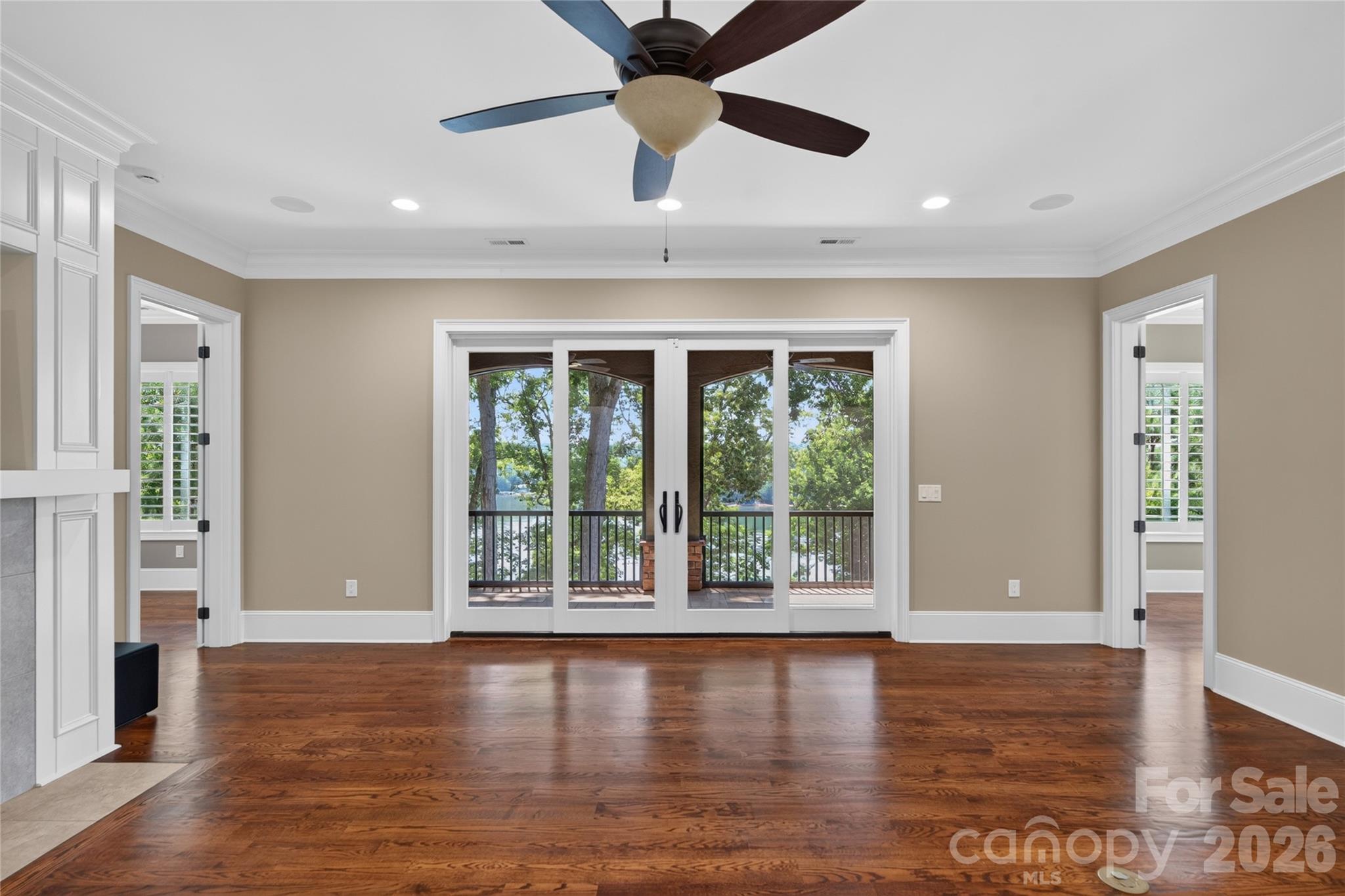 3225 Lake Pointe Drive — Belmont