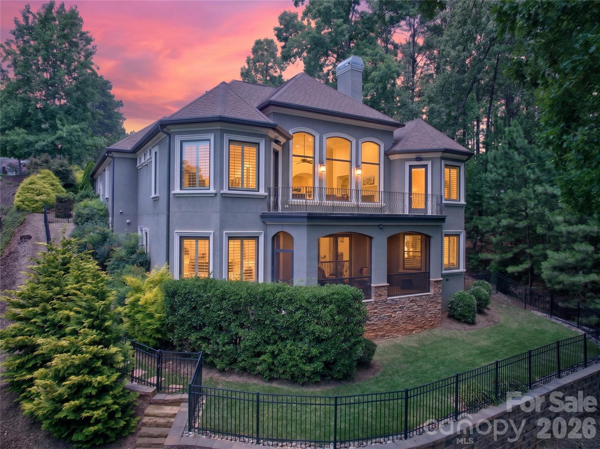 3225 Lake Pointe Drive — Belmont