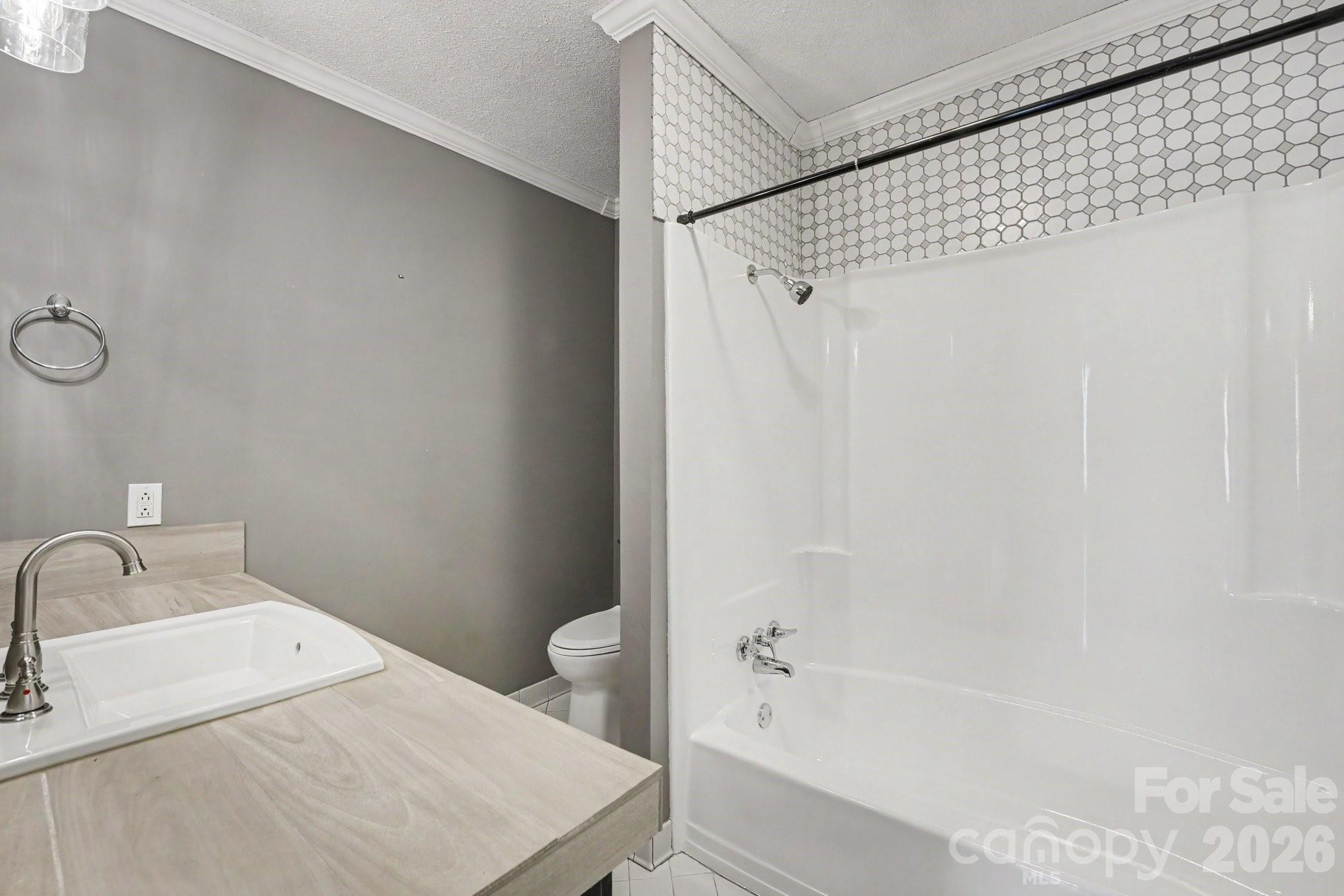 1138 Graham Street — Claremont