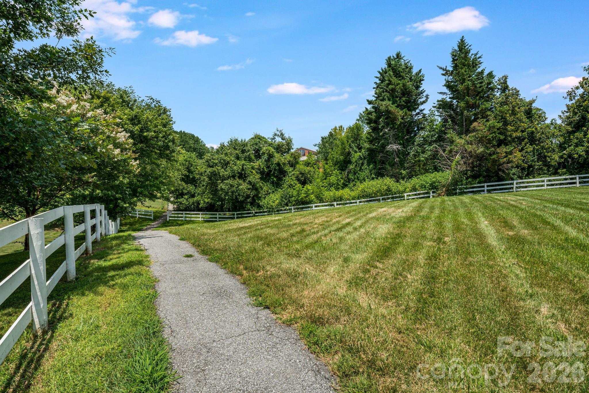 60 Barnrock Drive — Mills River