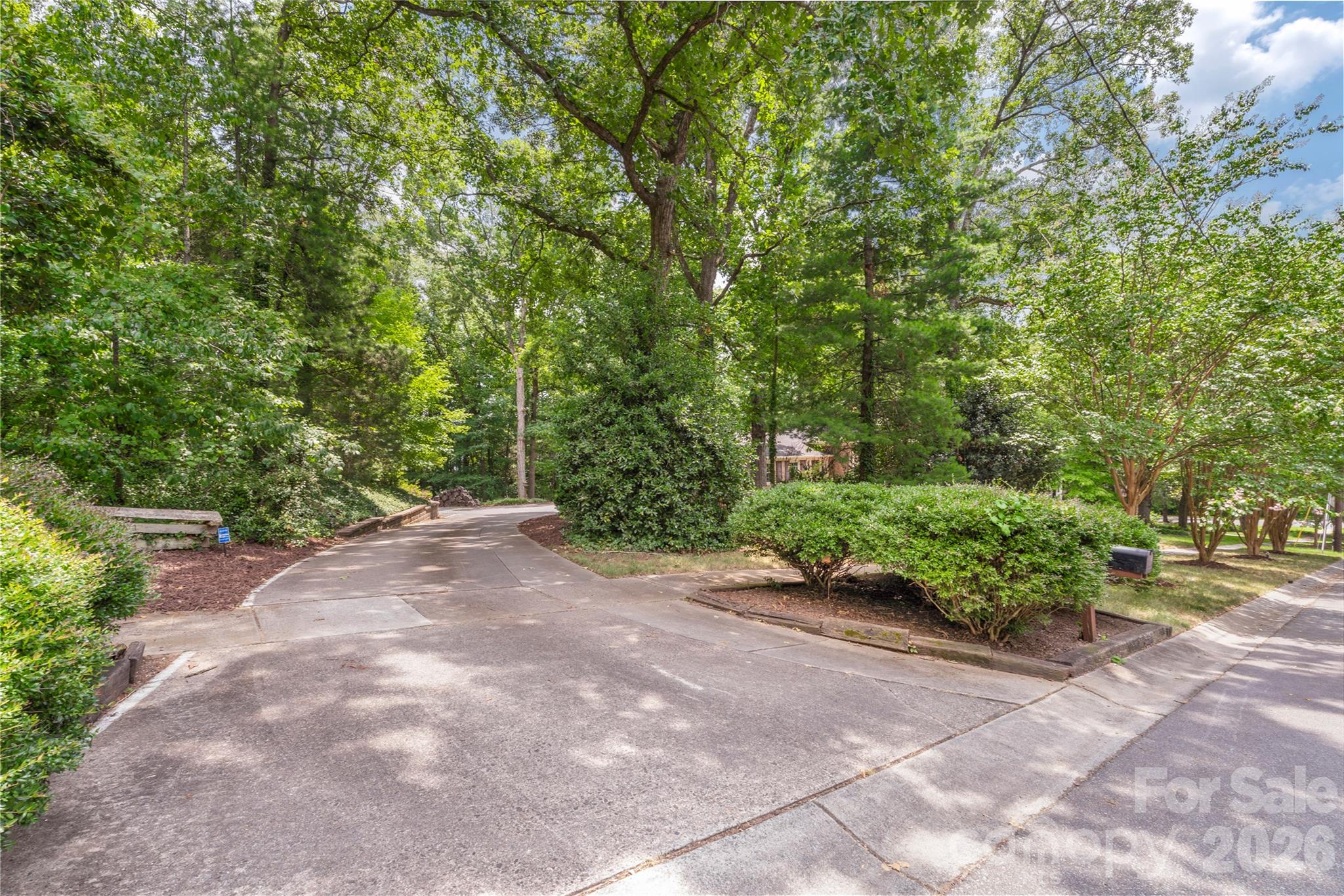 1800 Lumarka Drive — Charlotte