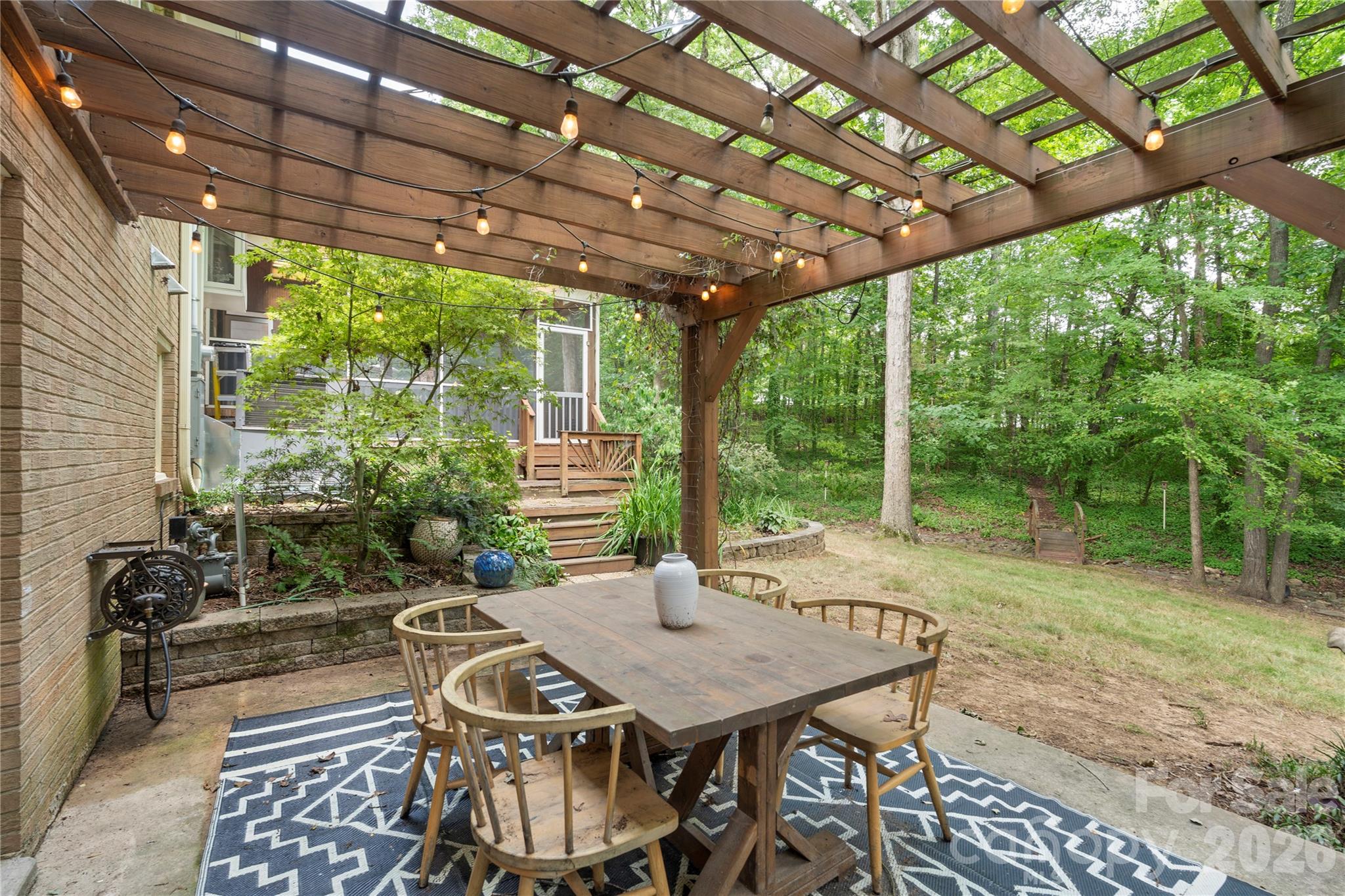 1800 Lumarka Drive — Charlotte
